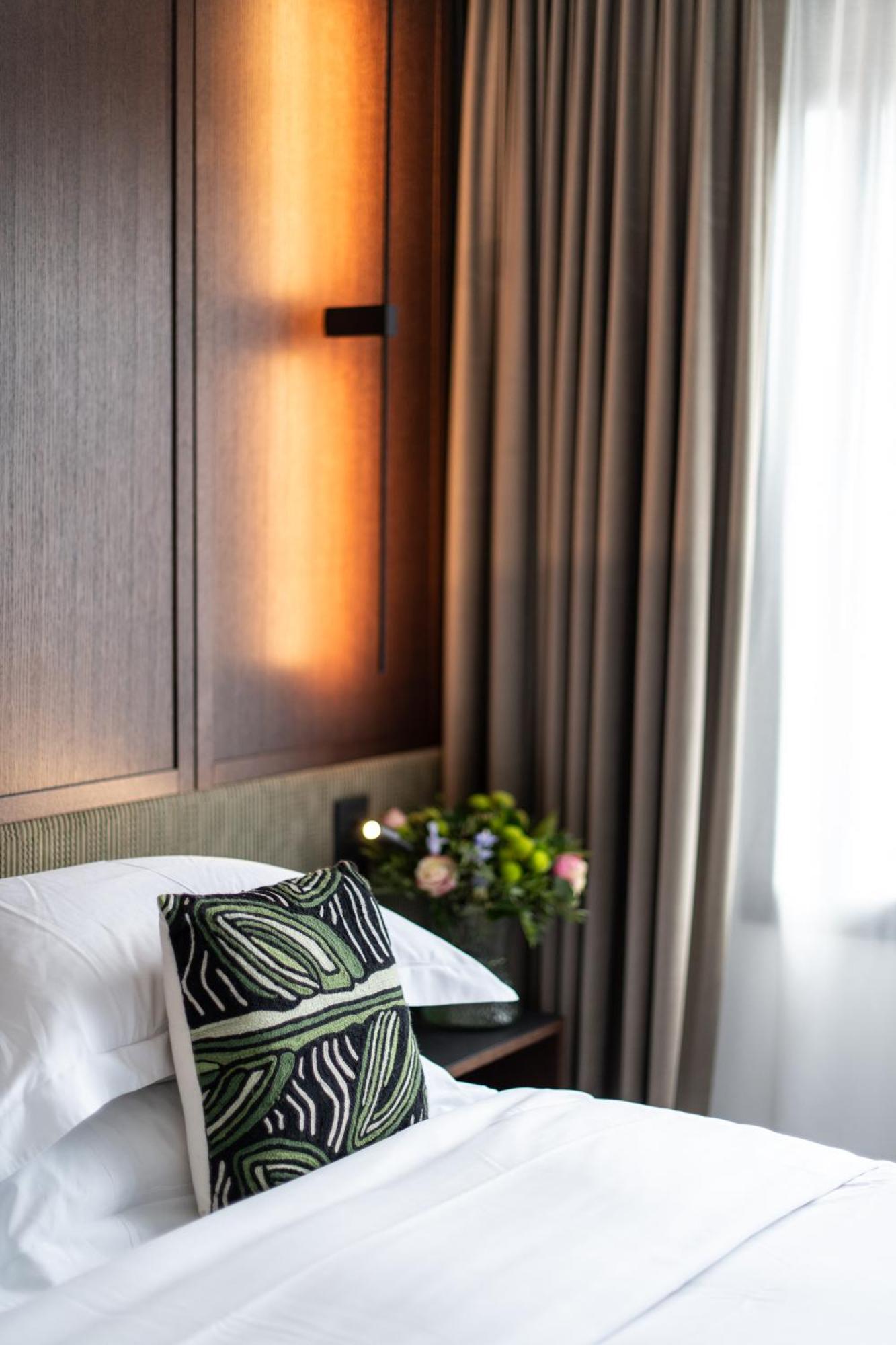 Botanic King Suite with Garden View,1716966152:JPEG