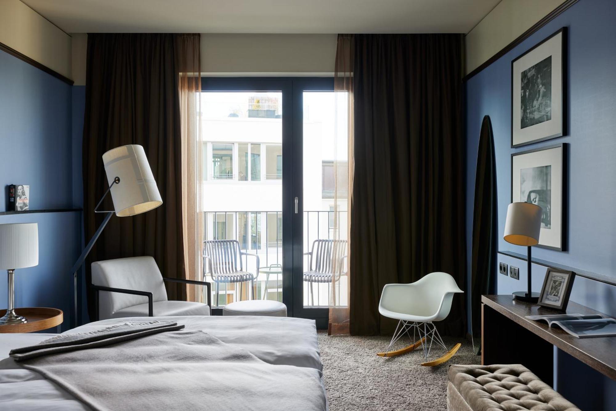 George M Room