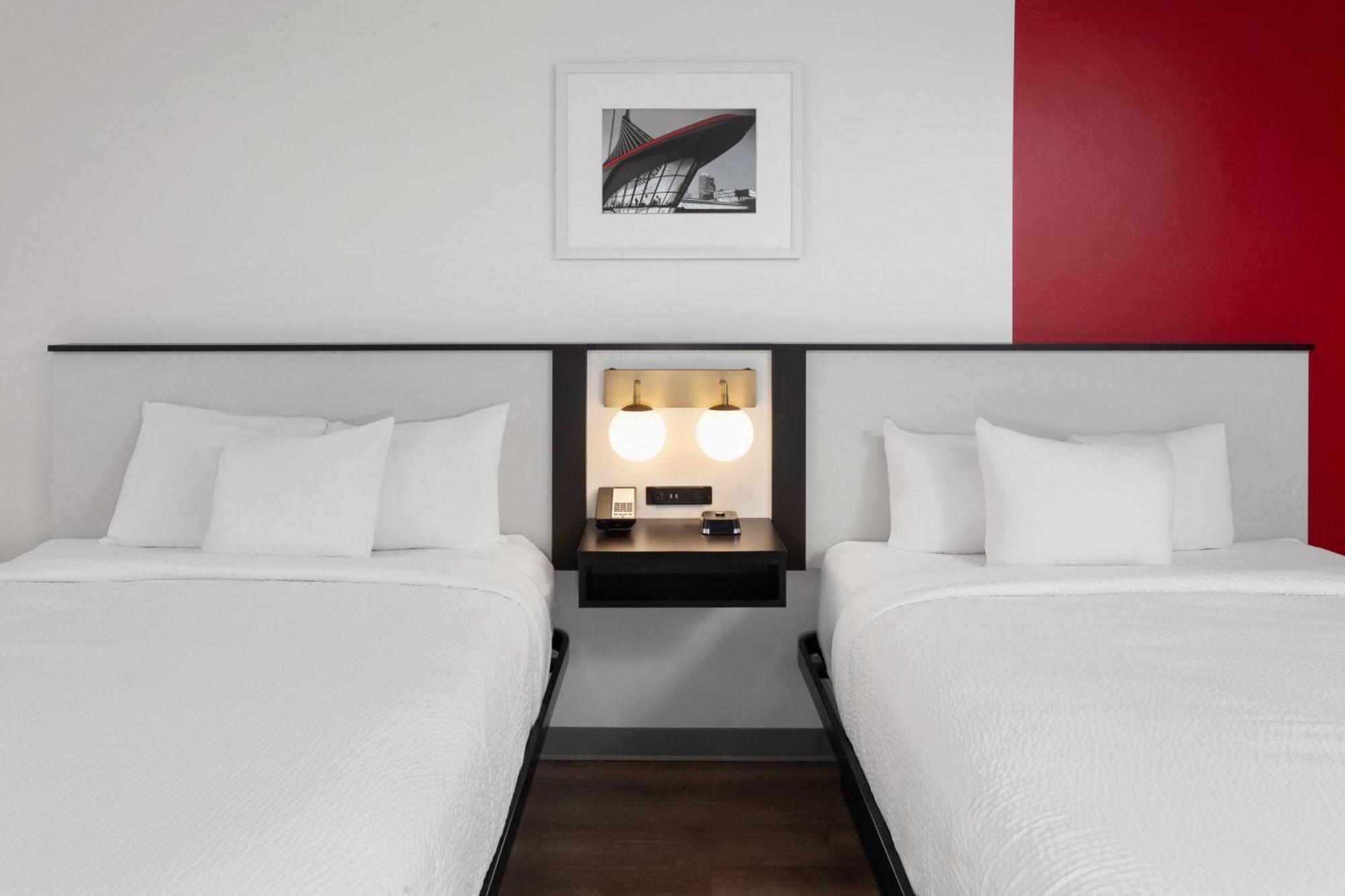 Queen Room Two Queen Beds Non-Smoking