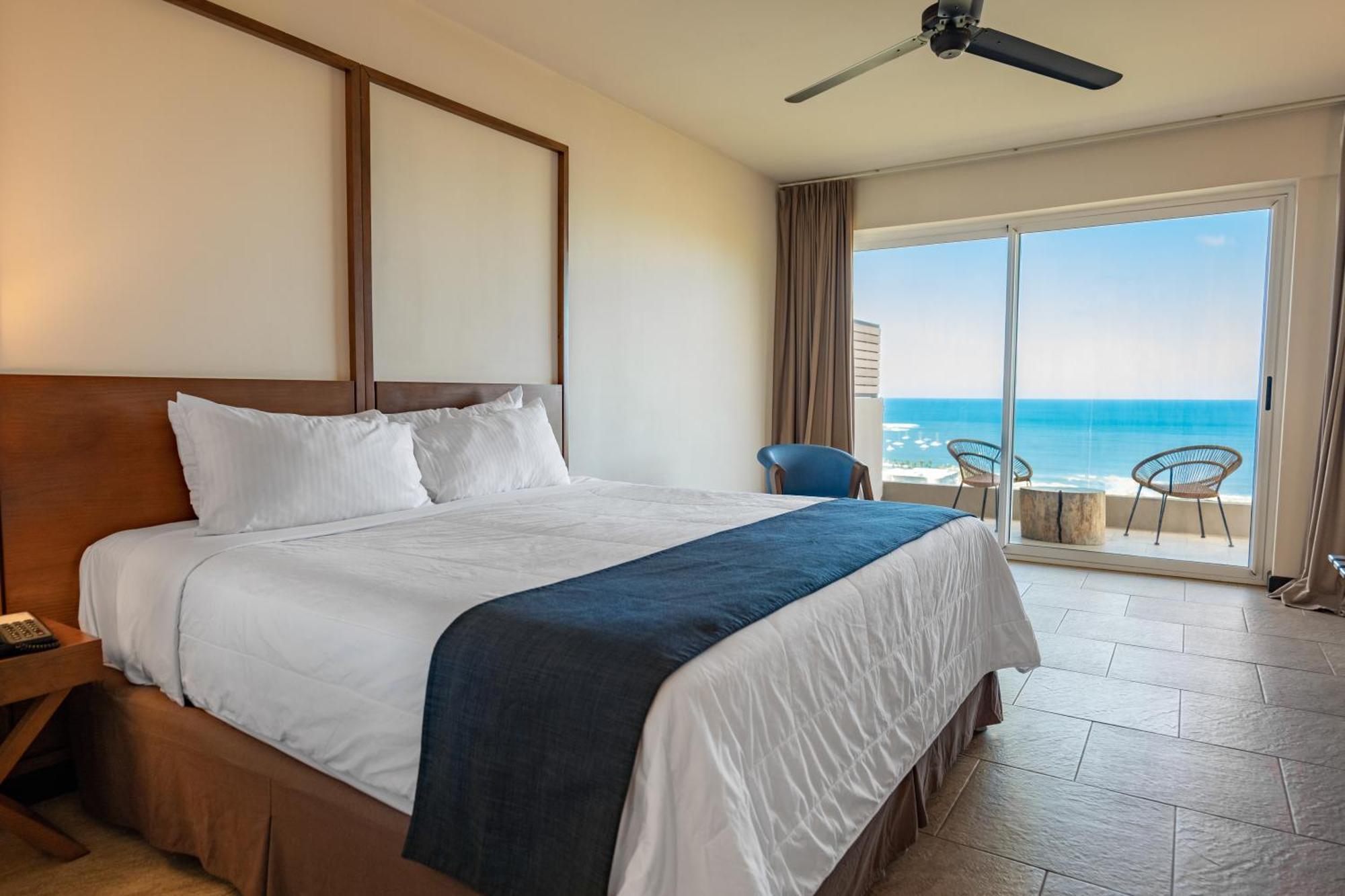 Premium Concept King Room Roll Shower Ocean View Mobility Accessible or Non-Smoking