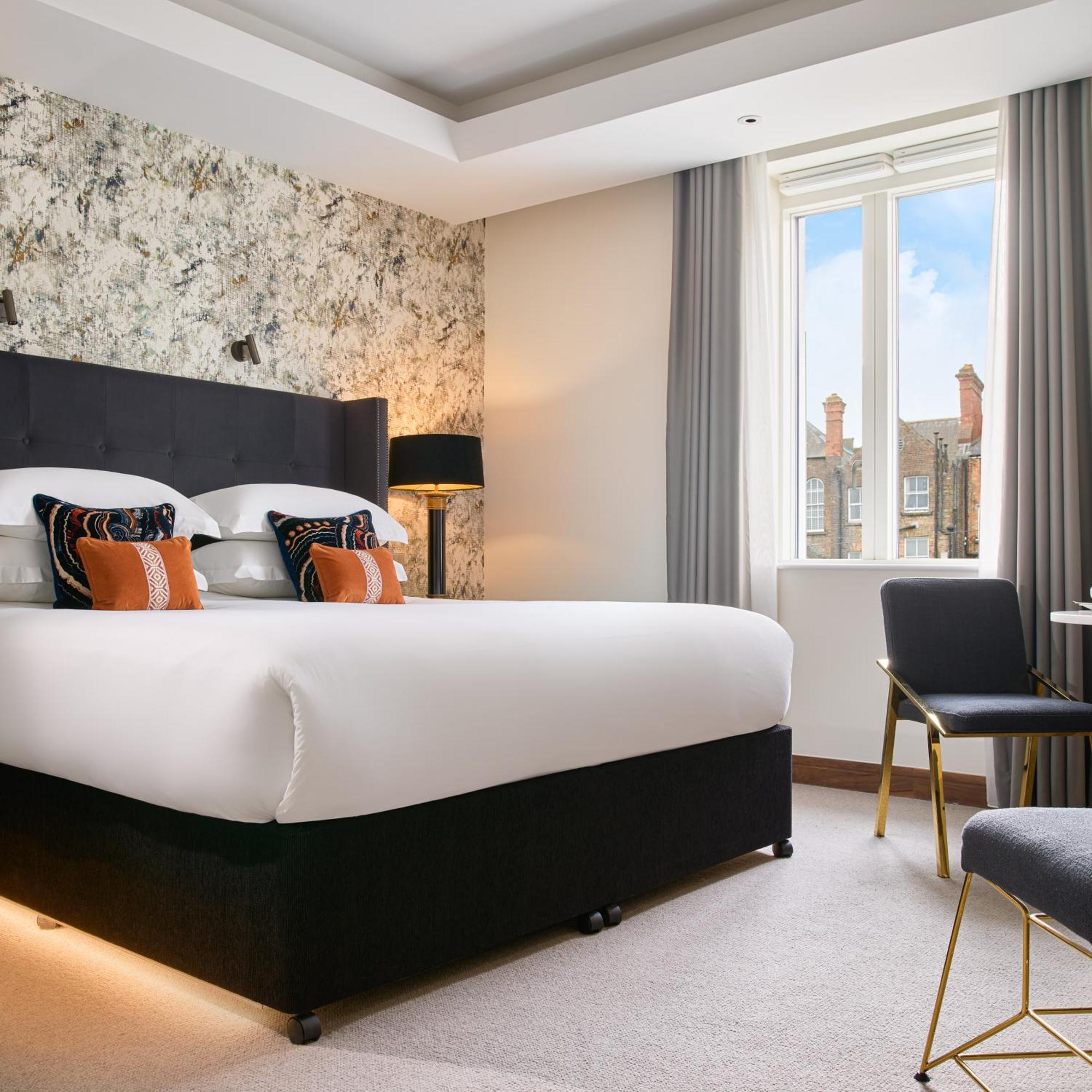 Deluxe King Room