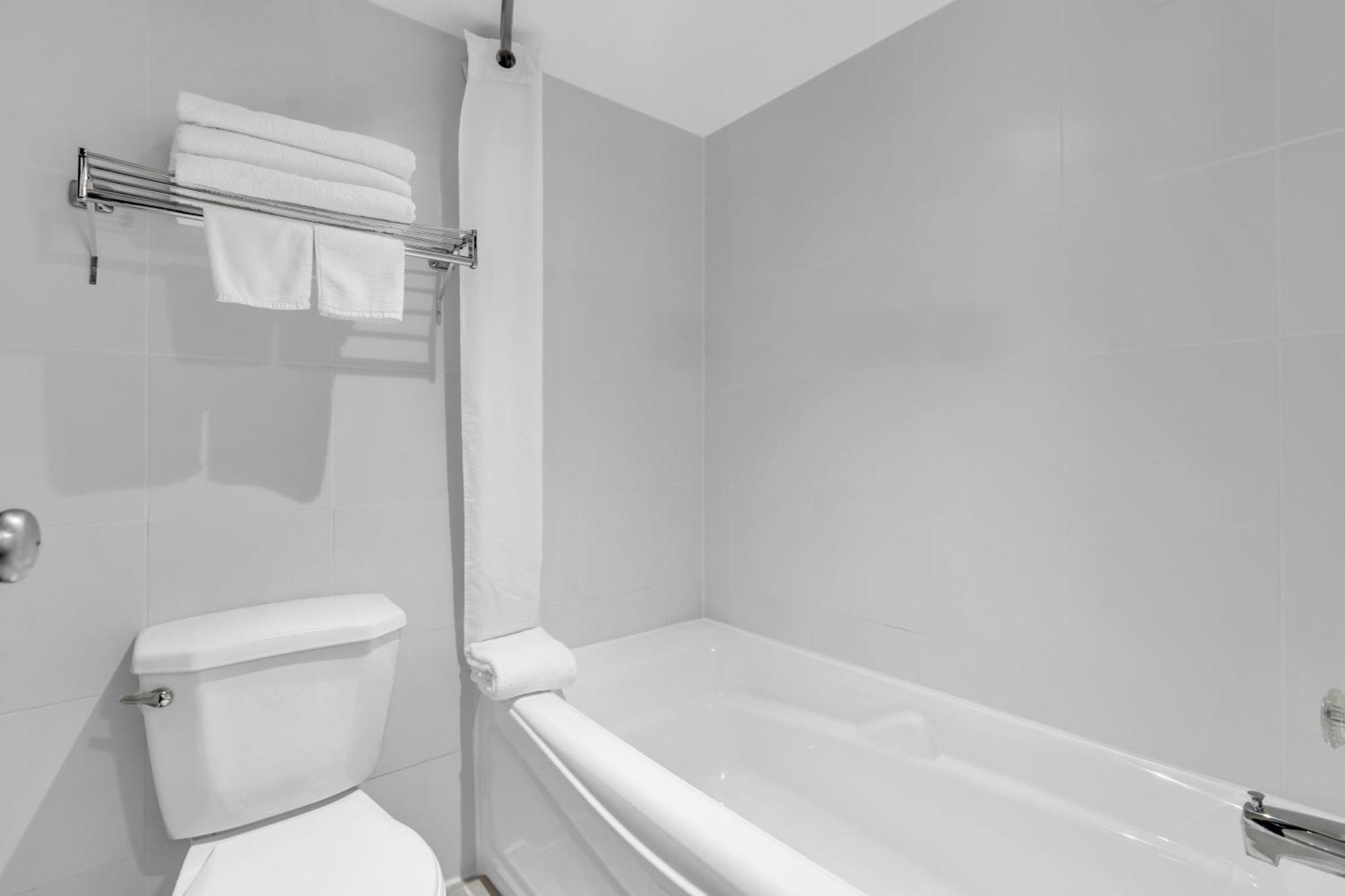 Double Room Non-Smoking or Pet-Friendly