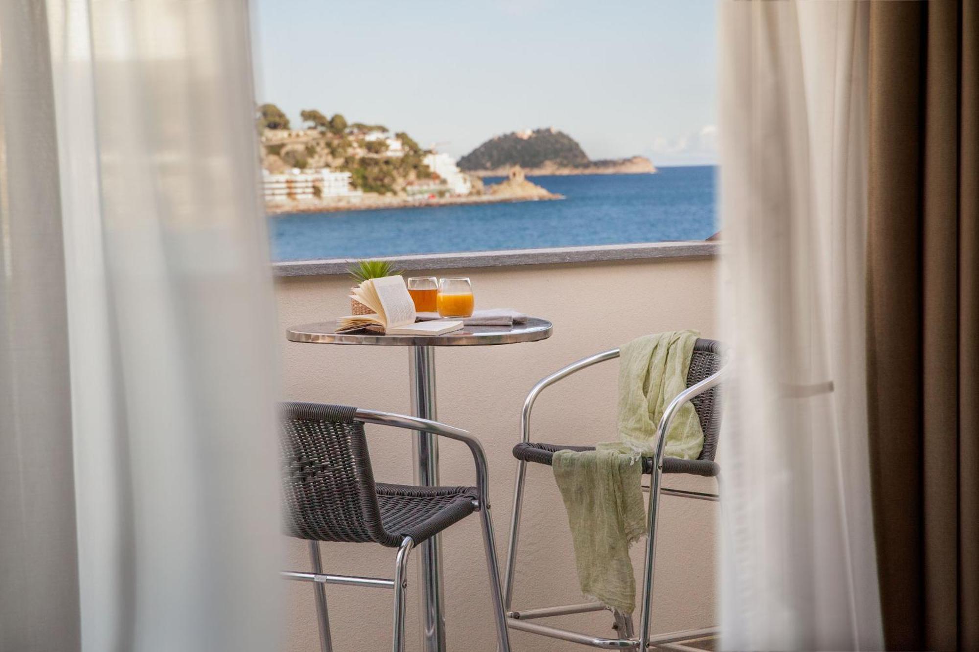 Double Room Side Sea View