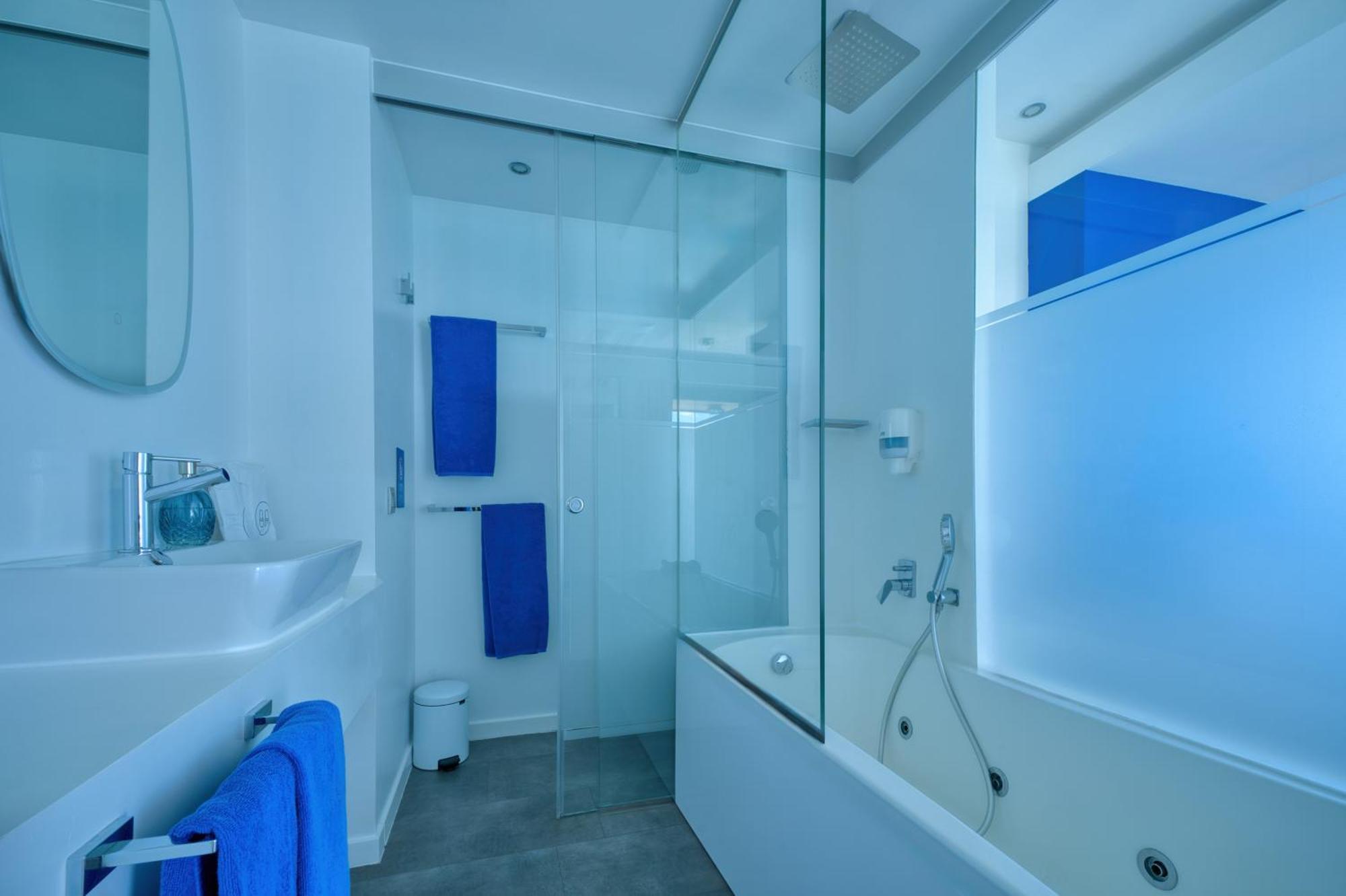 Superior Double Room Balcony Sea View