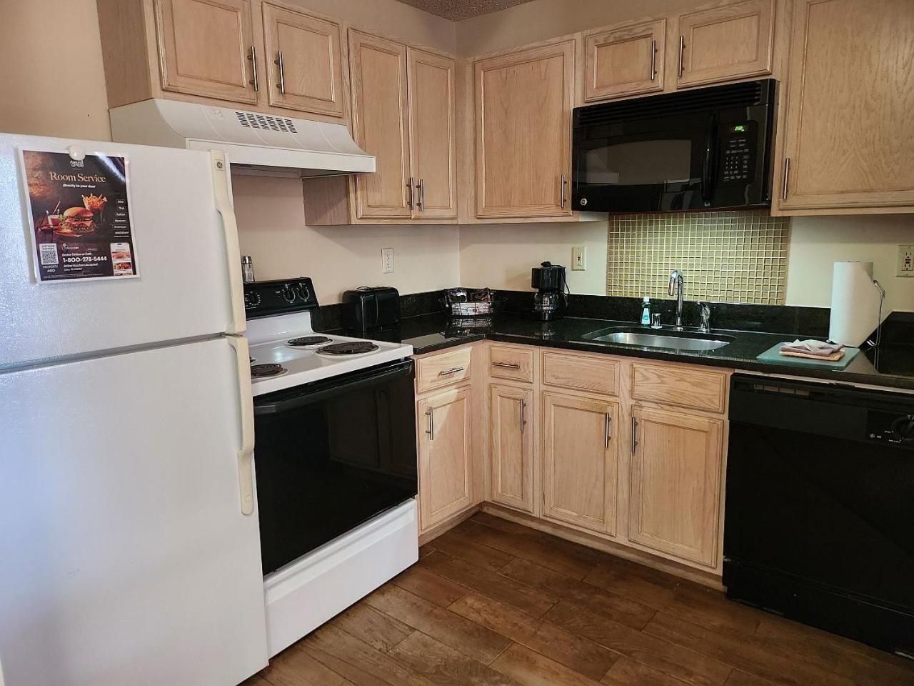 King Room Sofa Bed Full Kitchen