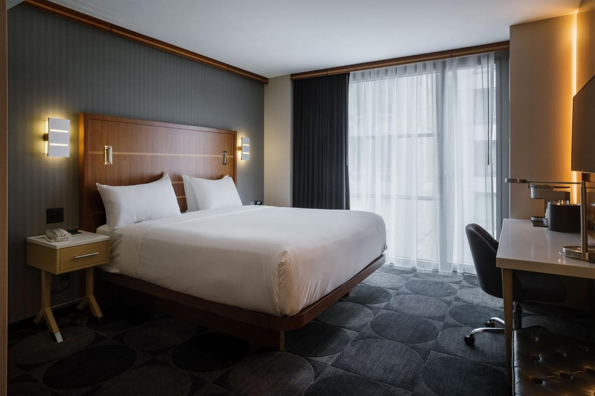 Standard King Room
