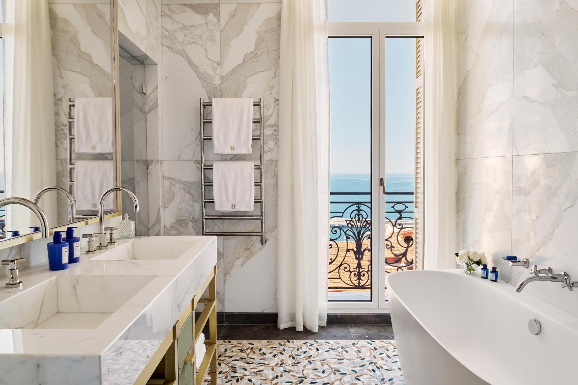 Suite Prestige Junior con vistas al mar