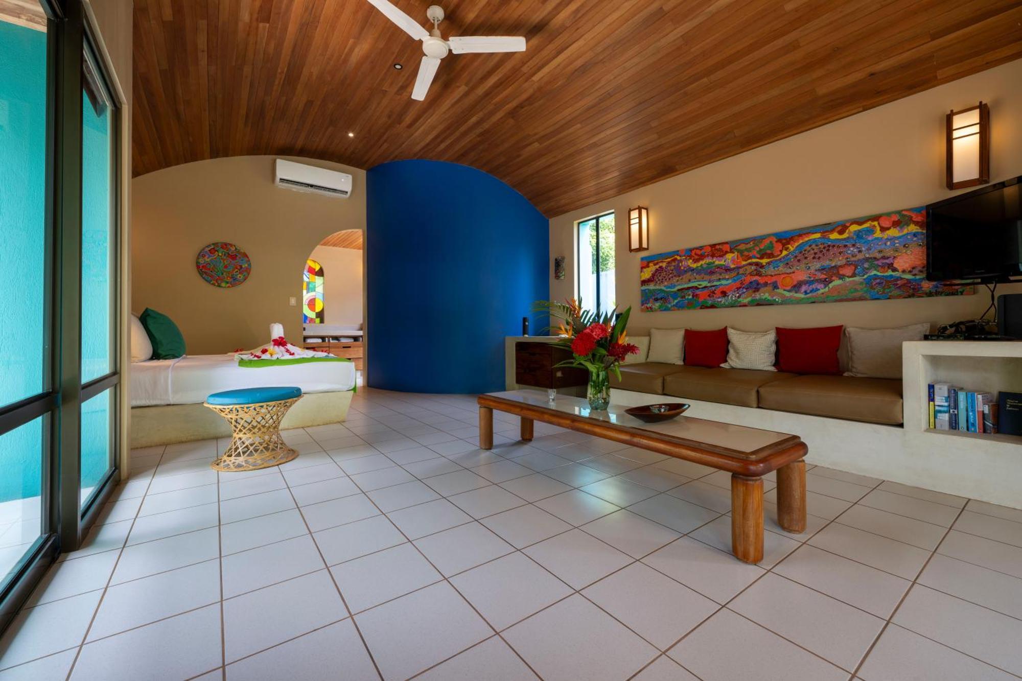 Garden Bungalow 1 King Bed