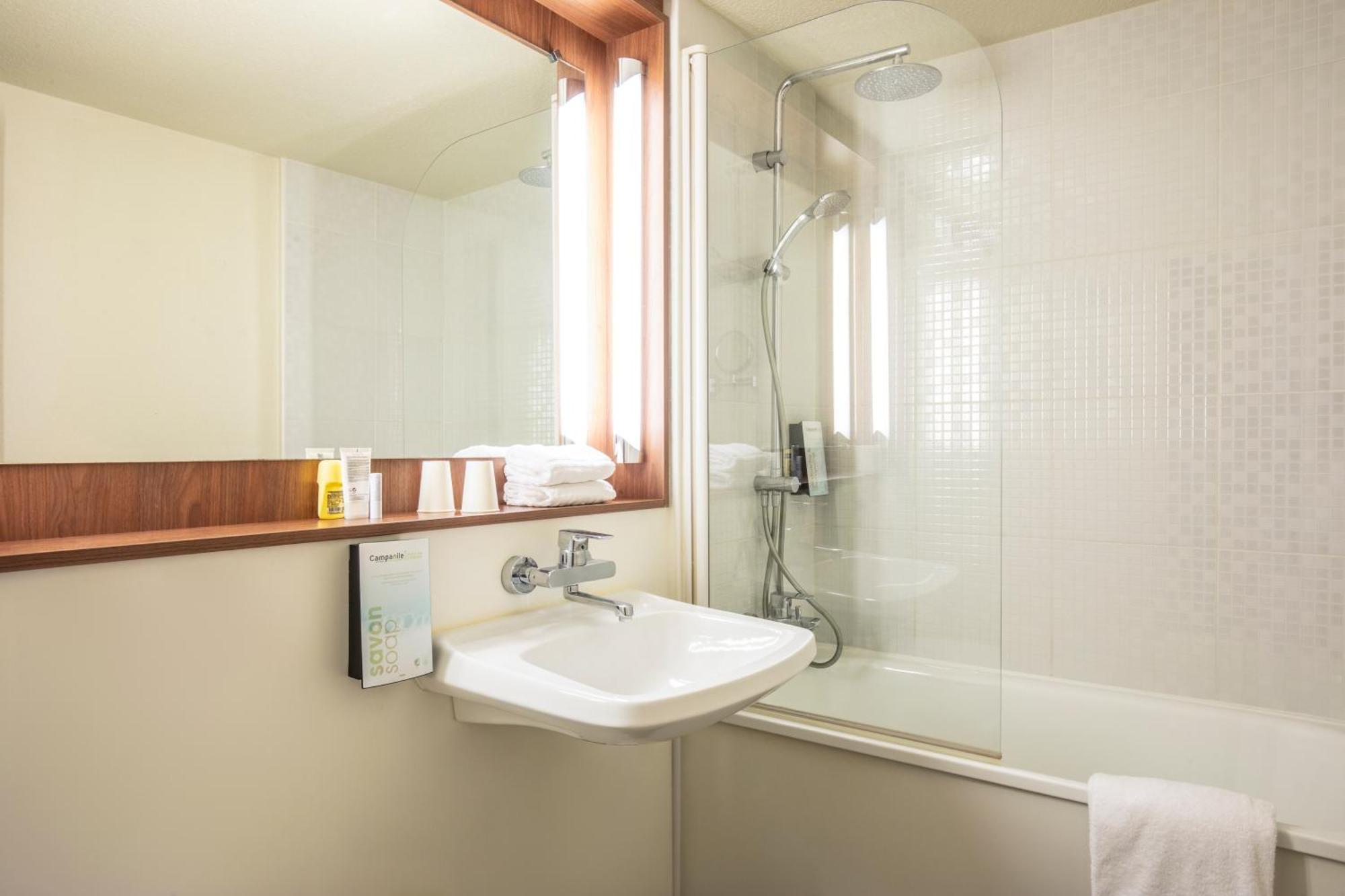 Standard Quadruple Room,1674696109:JPEG