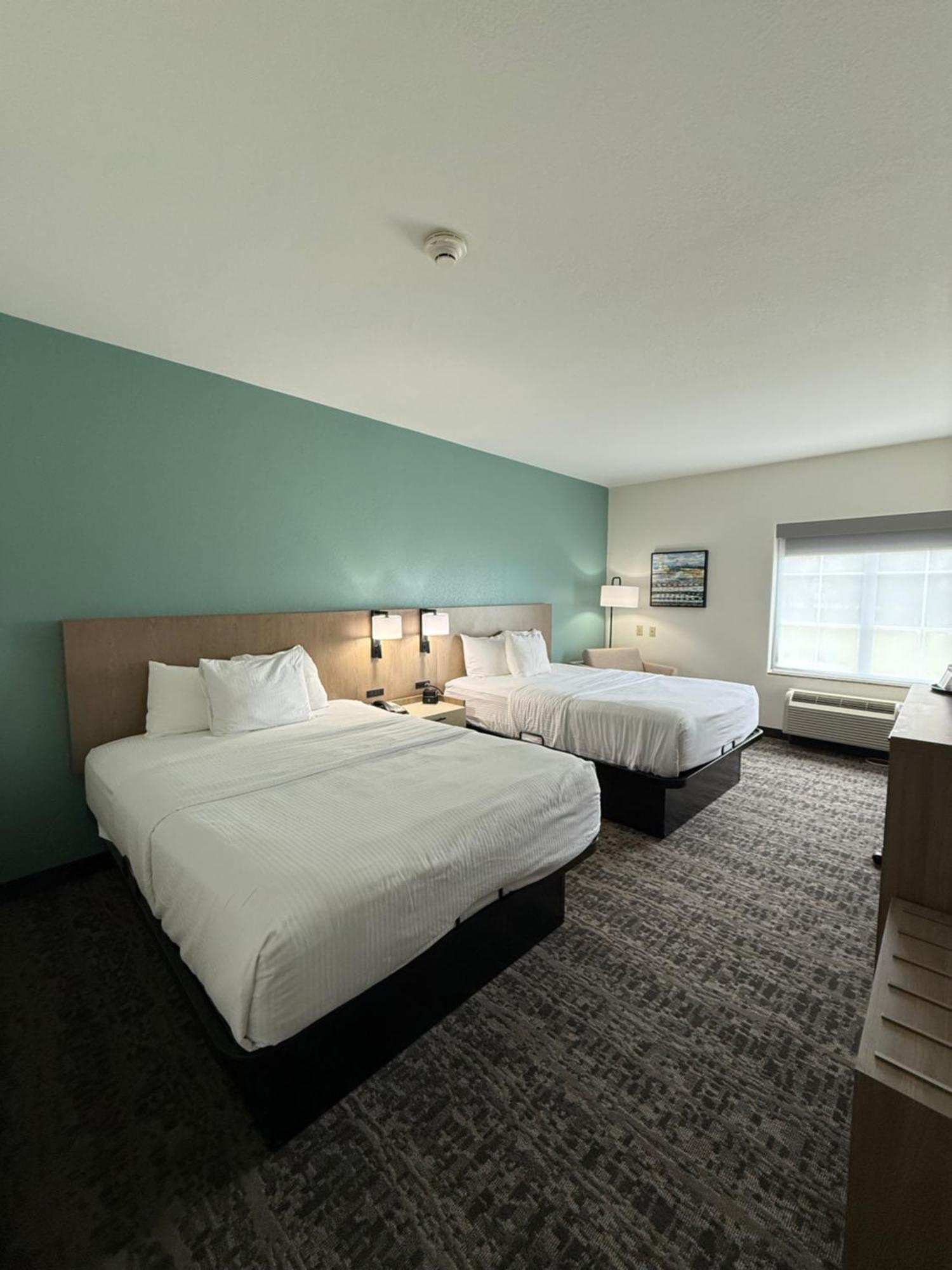 Deluxe Queen Room Two Queen Beds