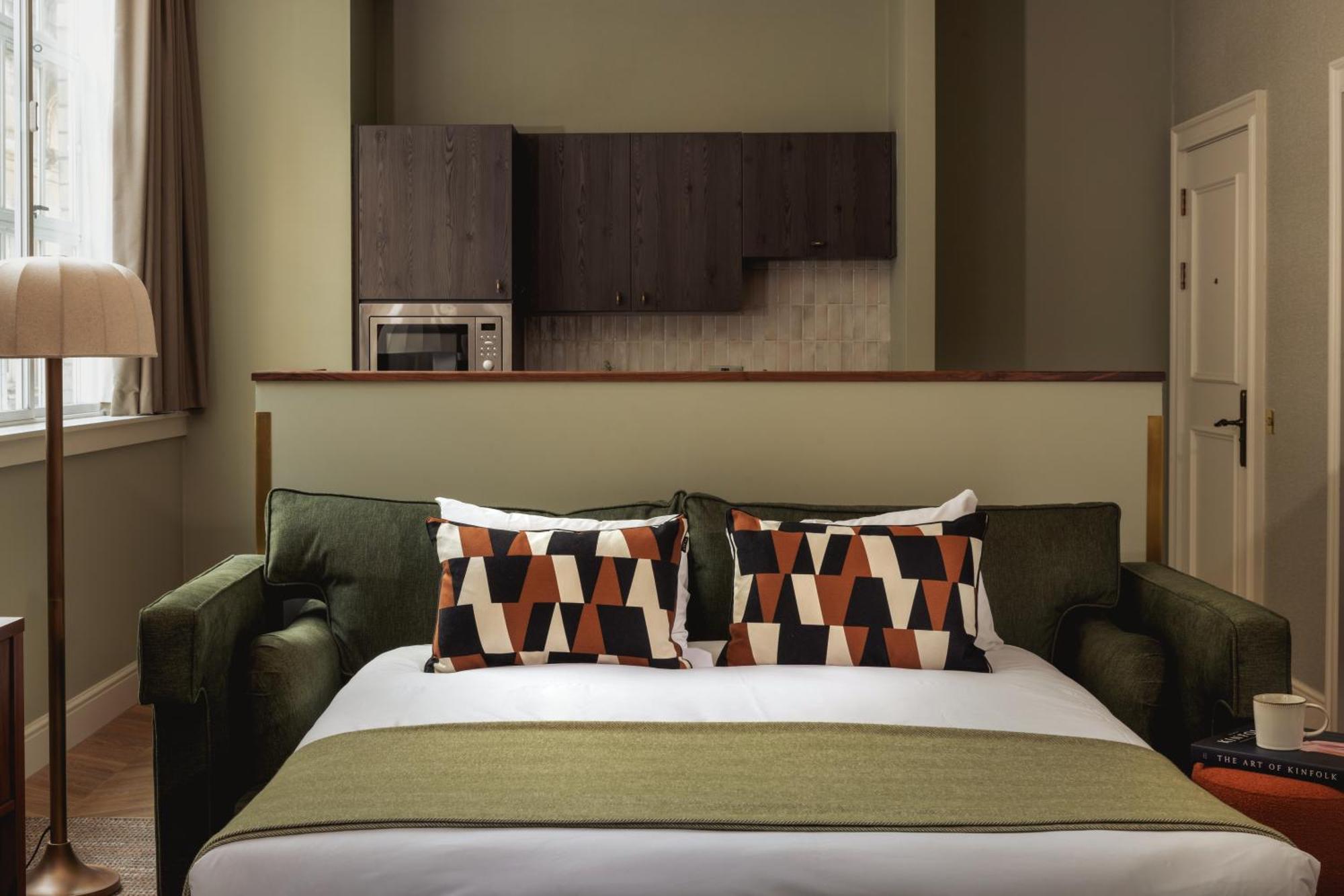 Open Plan One Bedroom Apartment