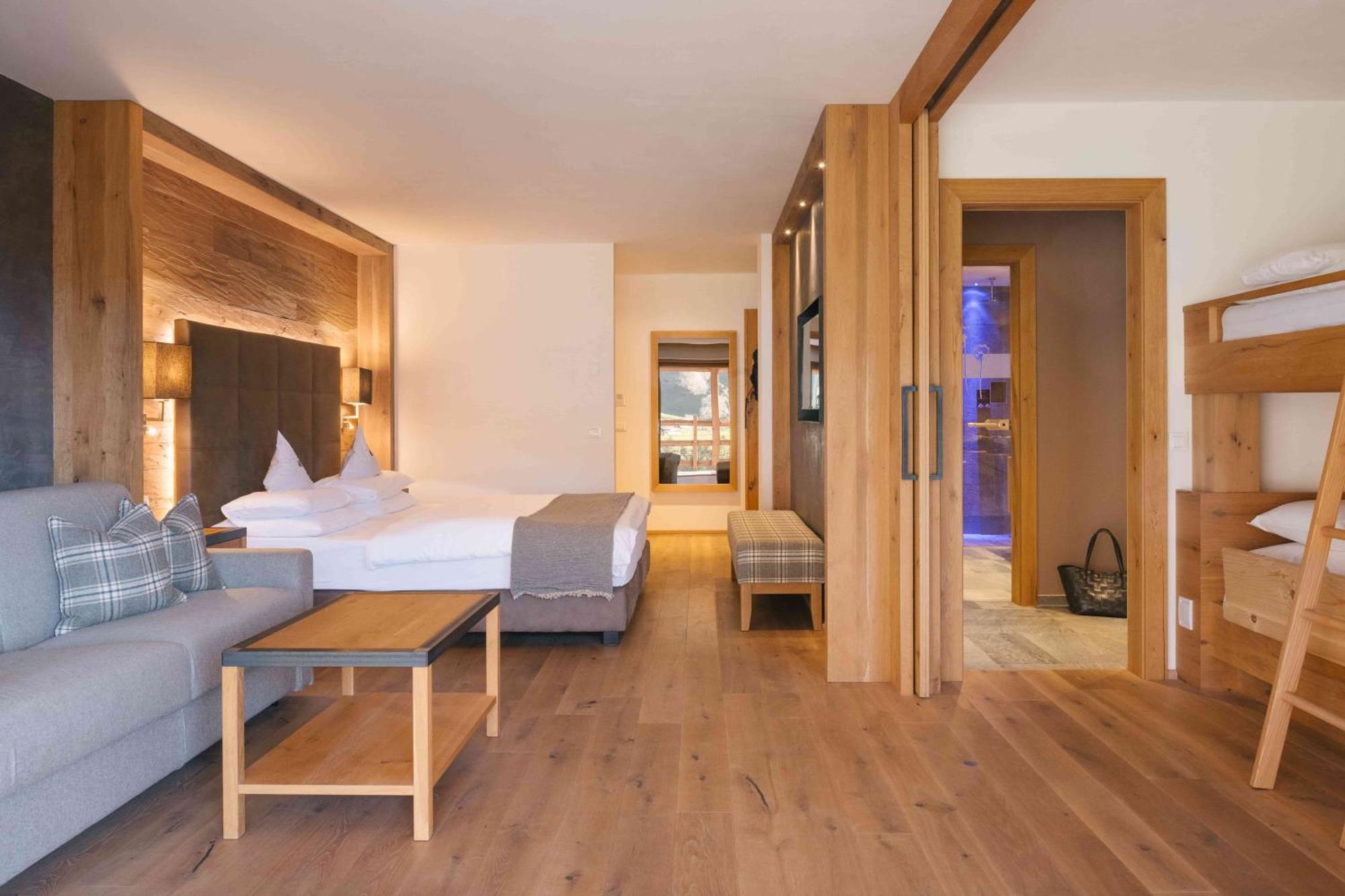 Familienzimmer mit Balkon
