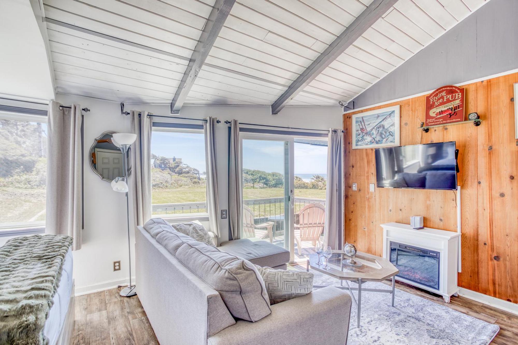 Aviator Queen Room