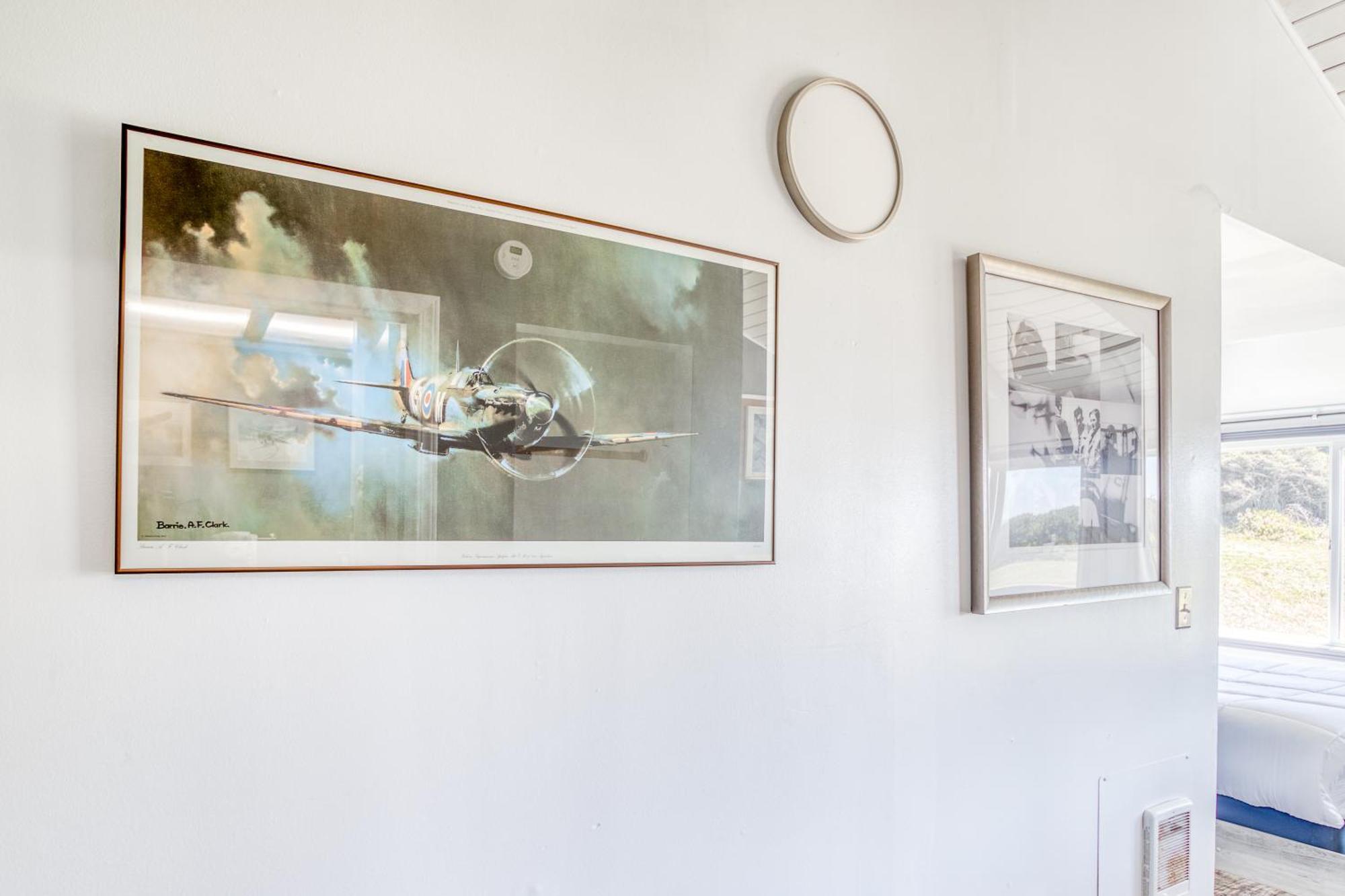 Aviator Queen Room