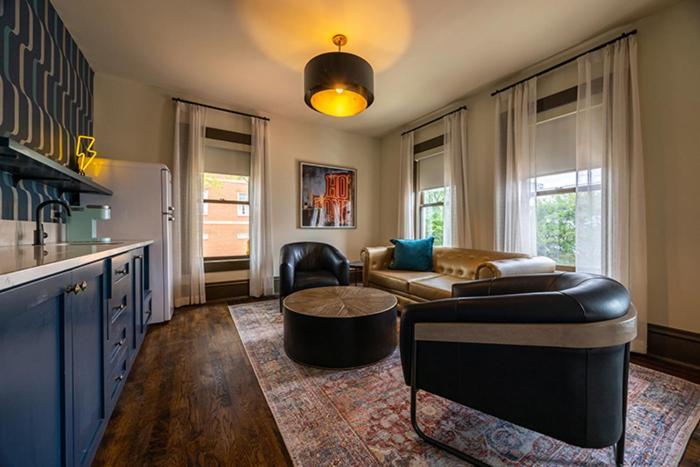 Superior King Suite