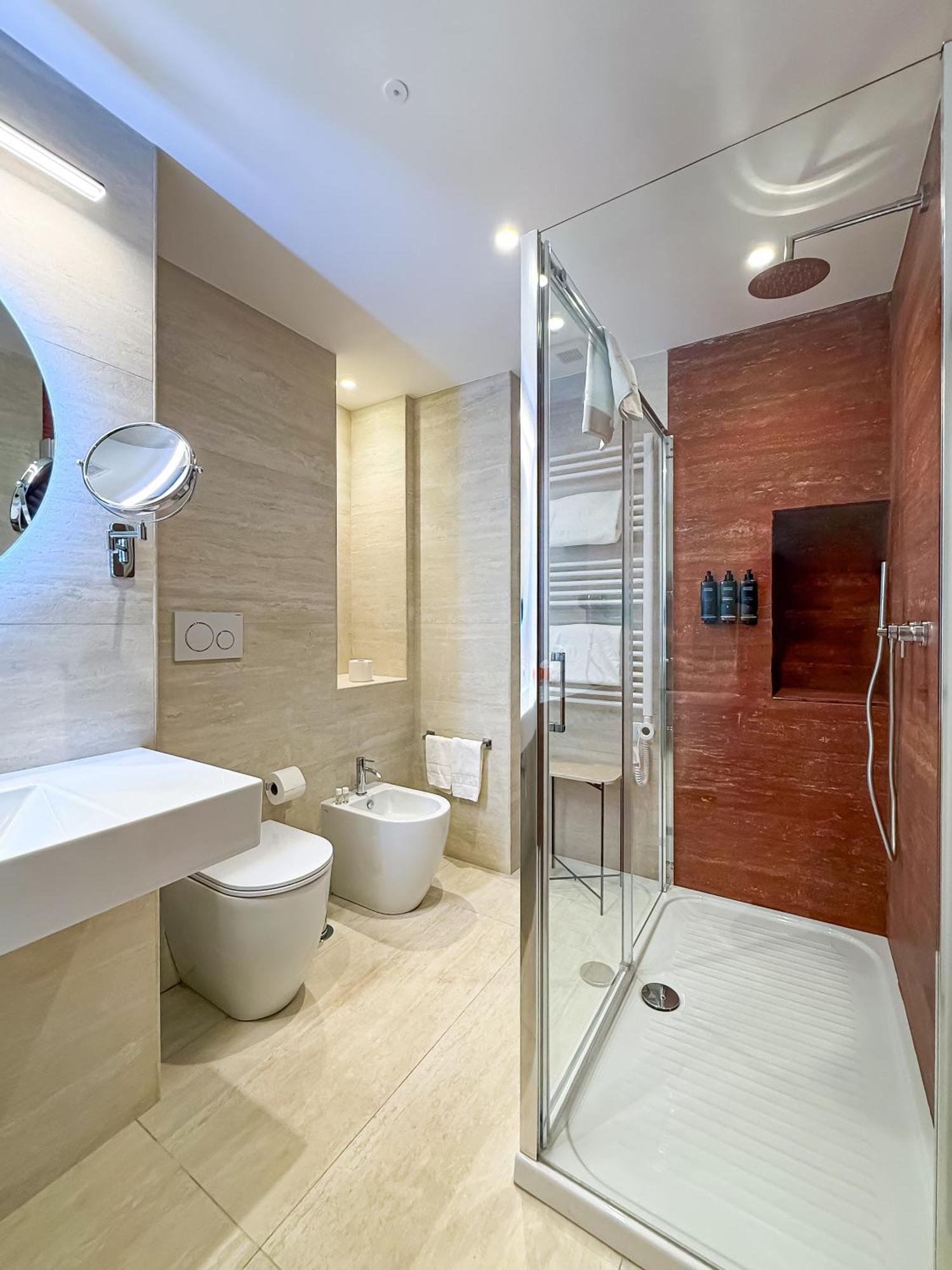 Deluxe Double or Twin Room City View Annex Building