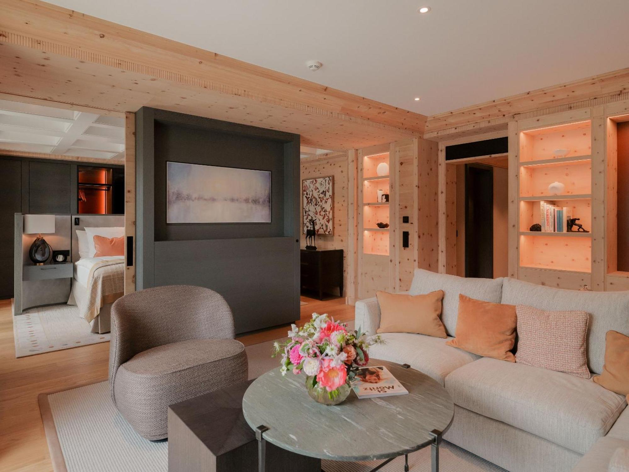 Deluxe Suite,1676736915:JPEG