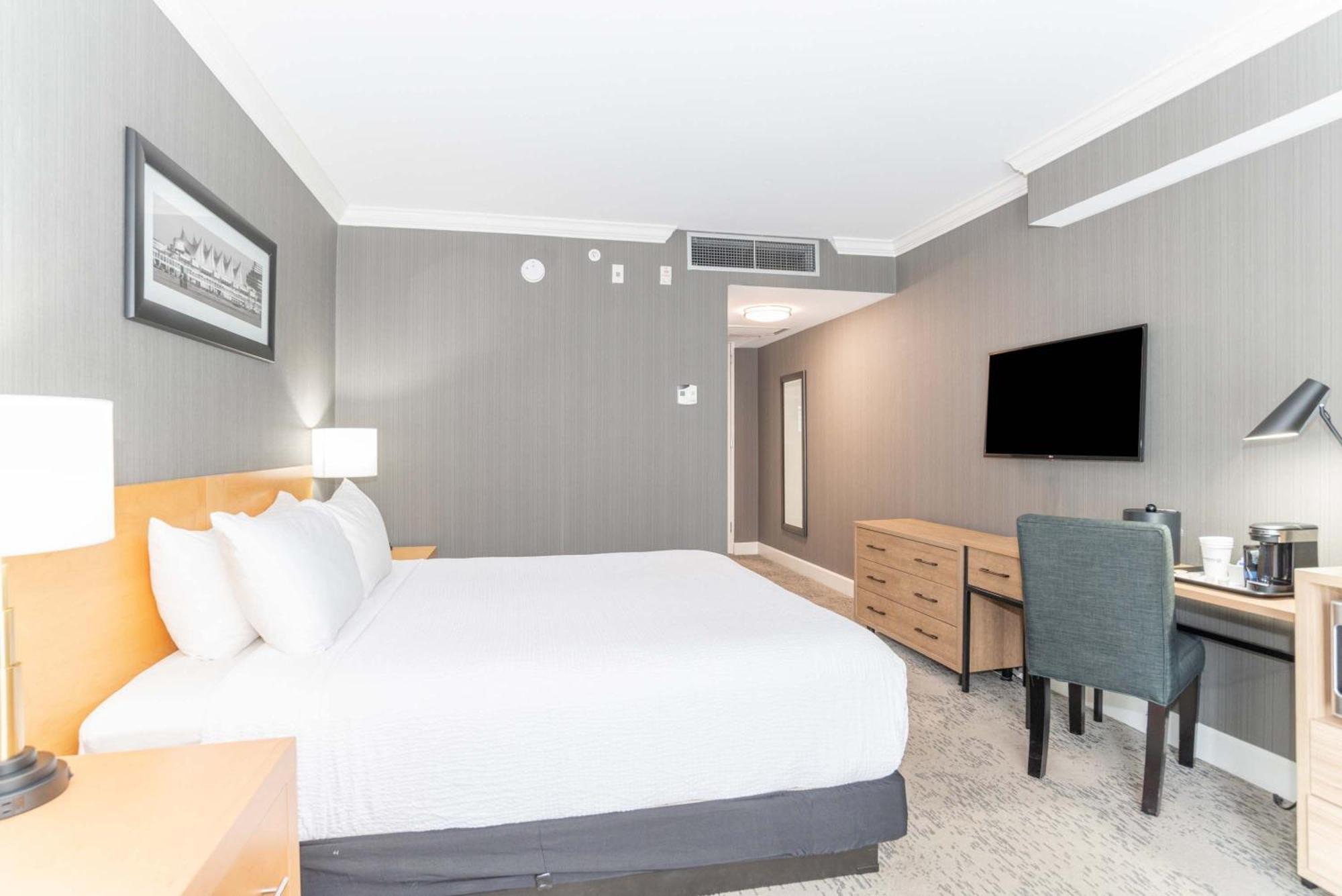 Standard Room 1 King Bed Provincial Wing