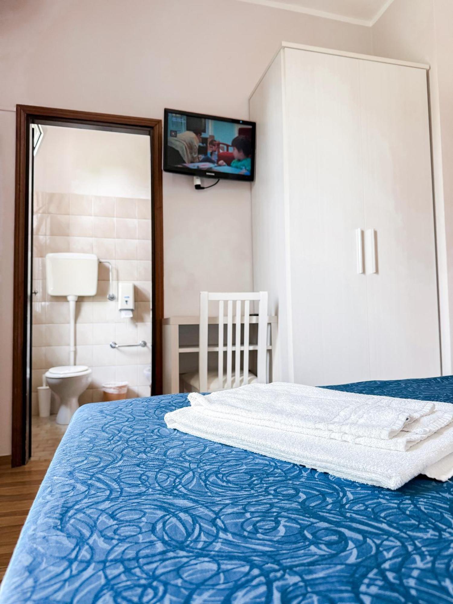 Standard Double or Twin Room Balcony