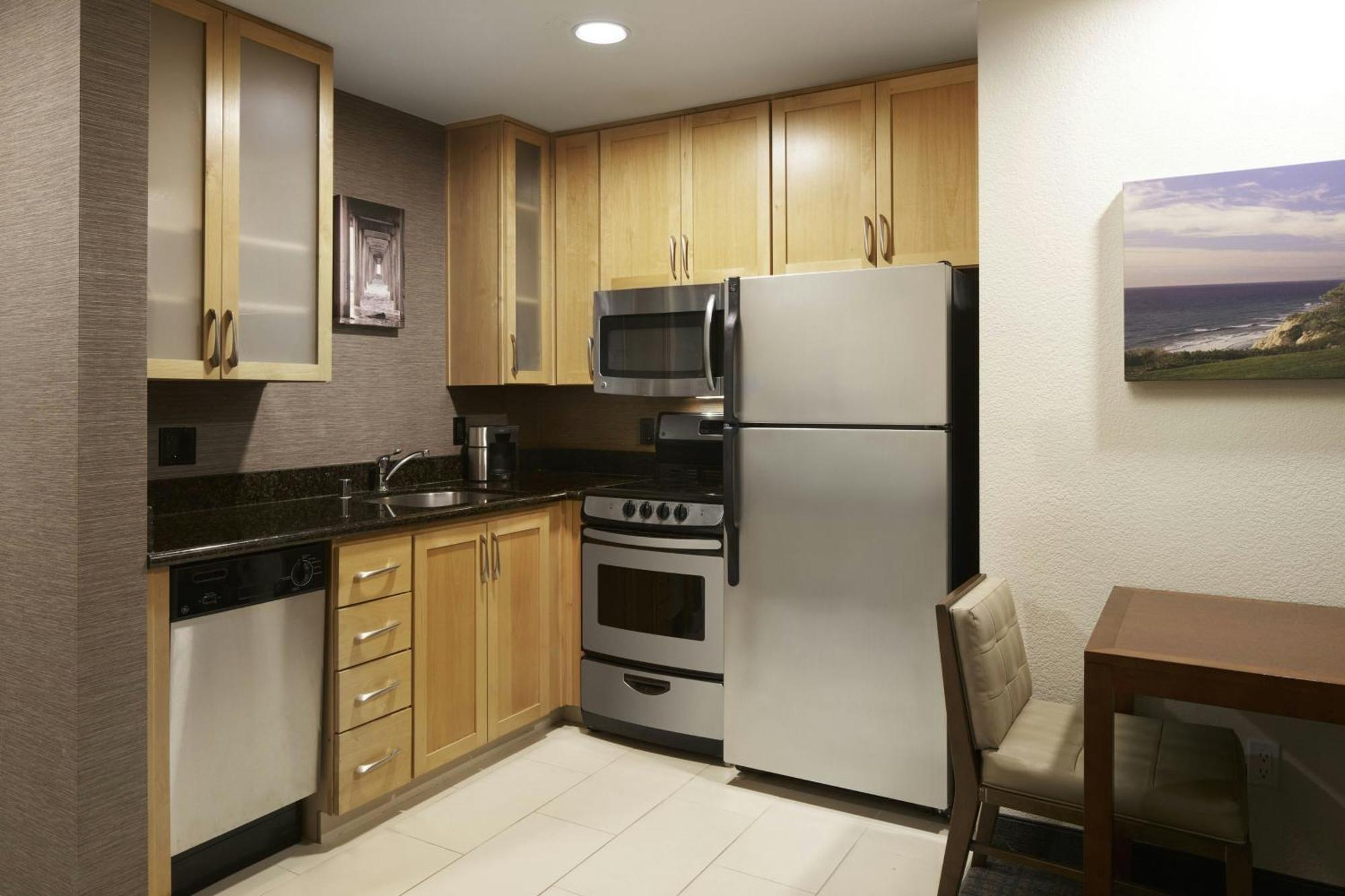 One-Bedroom King Suite