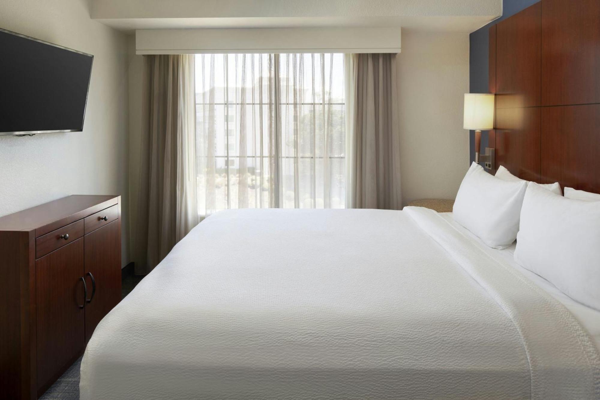 Two-Bedroom King Suite