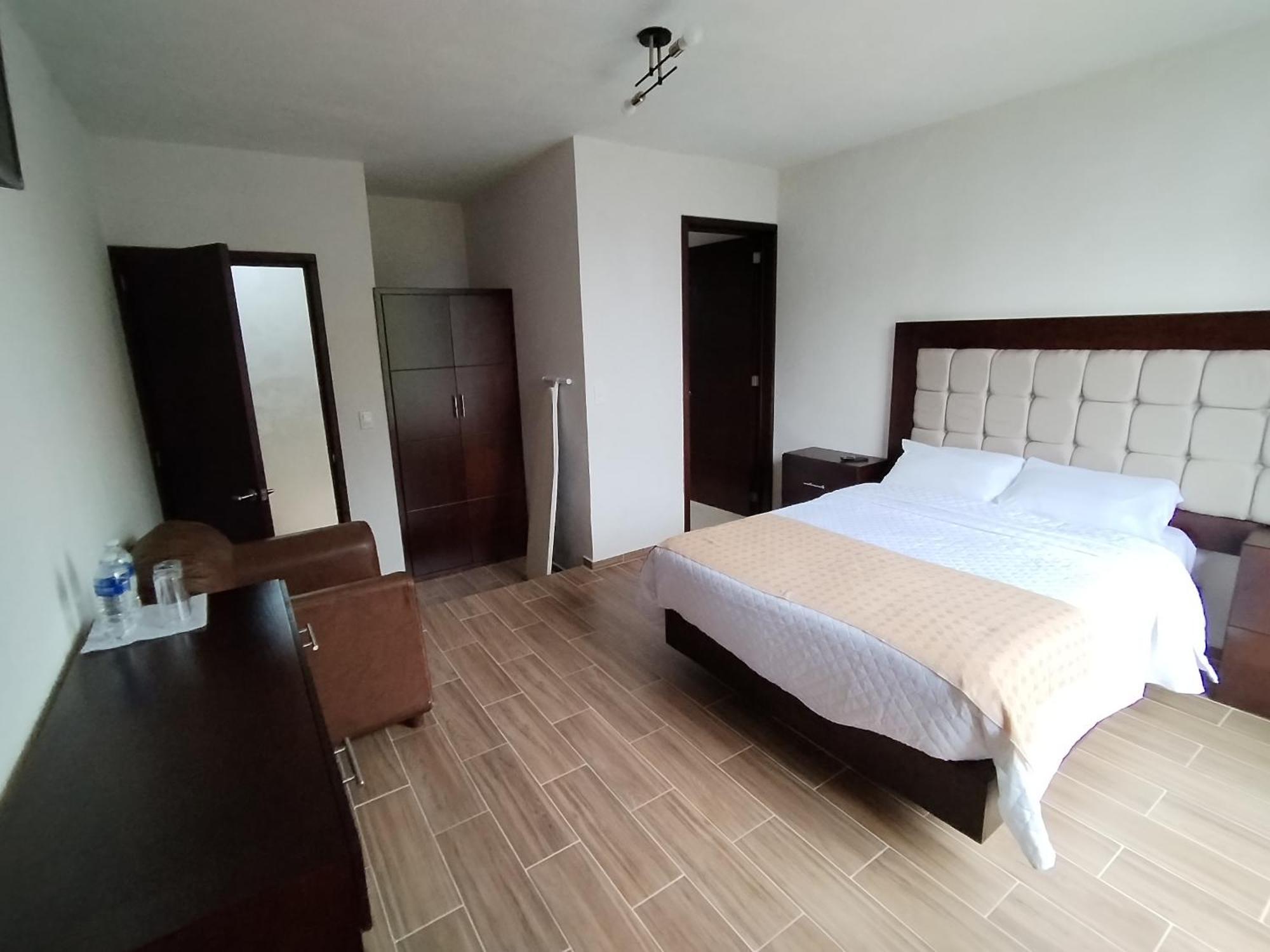 Double Room Private Bathroom