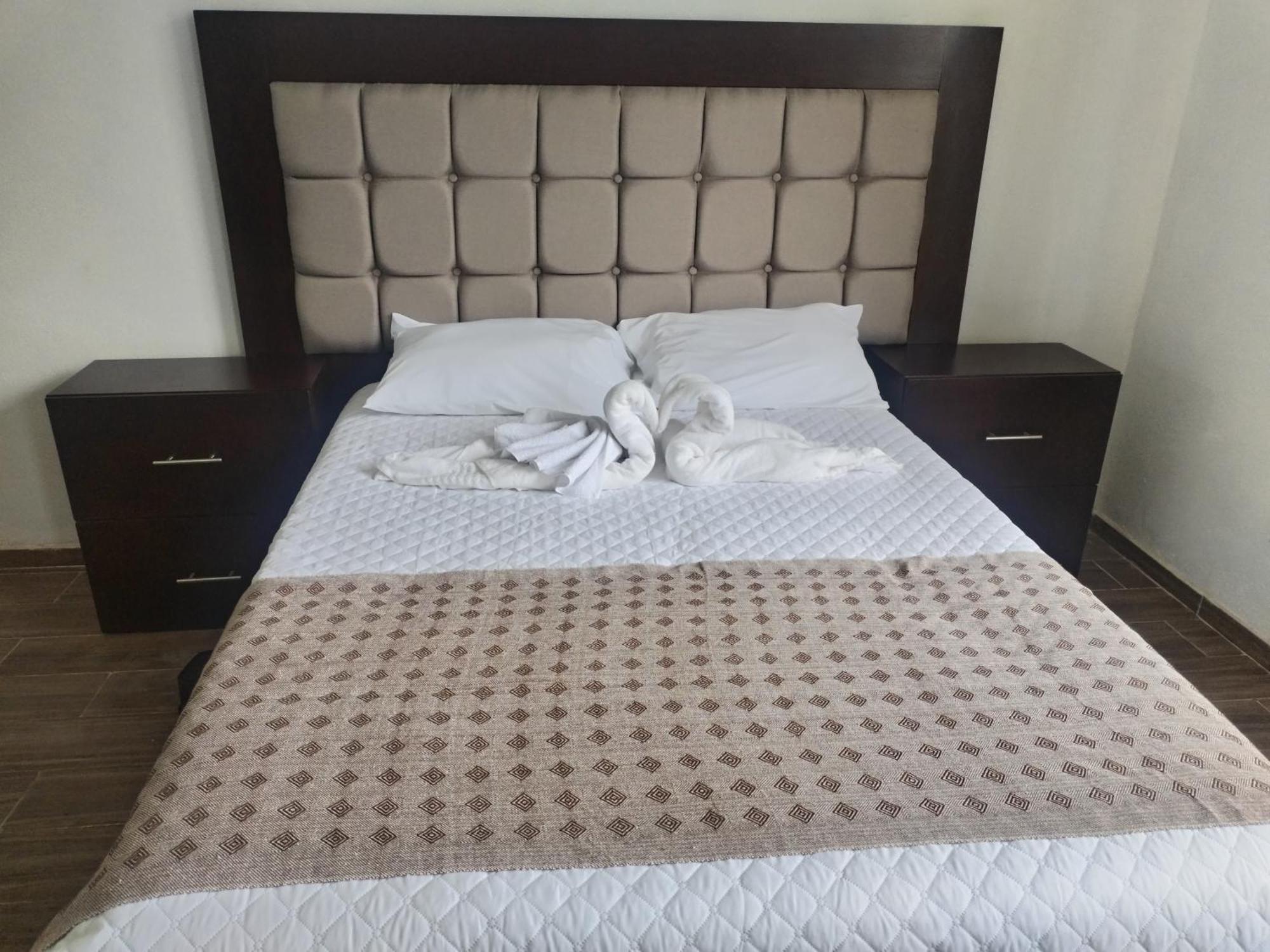 Double Room Private Bathroom