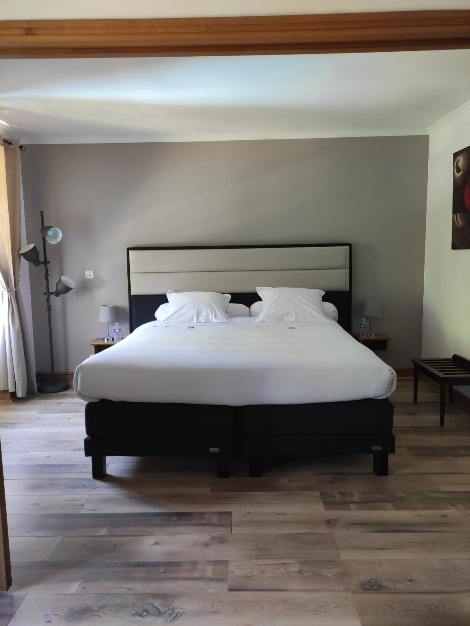 Contemporary Suite Martine's House Castle Annexe