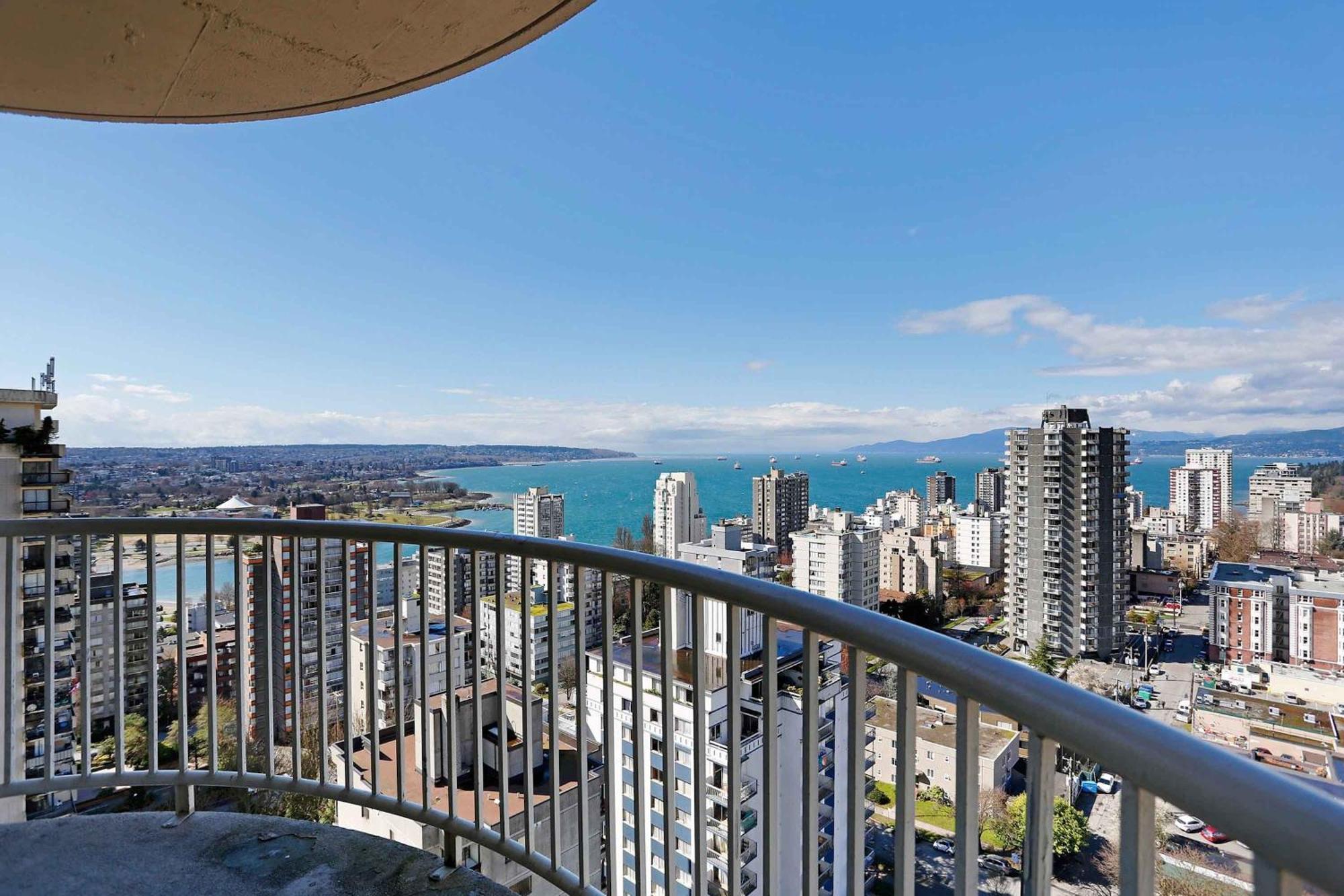 Ocean View Suite 1 Queen Bed Sofa Bed Kitchen W or D Balcony