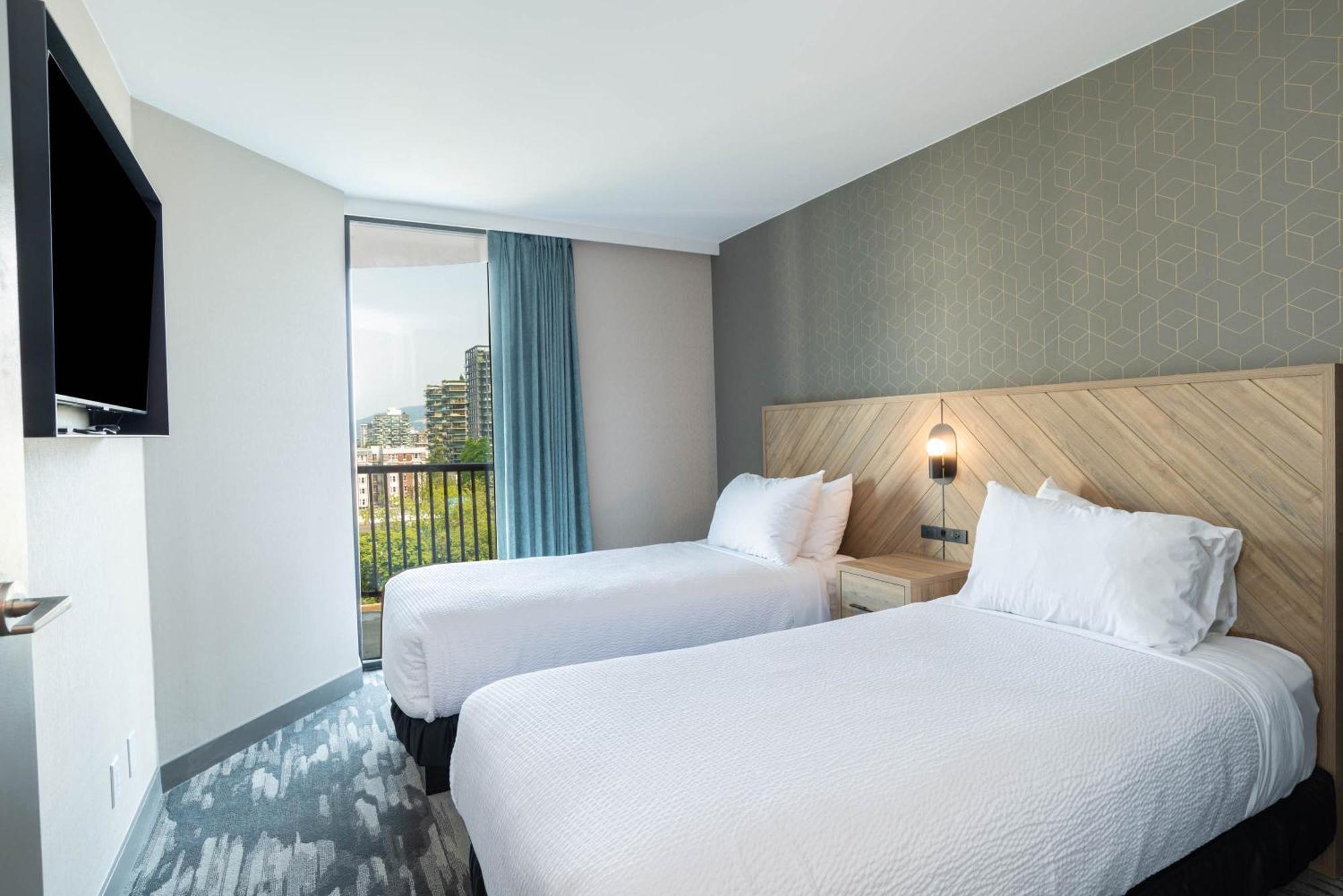 Standard Suite 2 Single Beds Sofa Bed Kitchen W or D Balcony