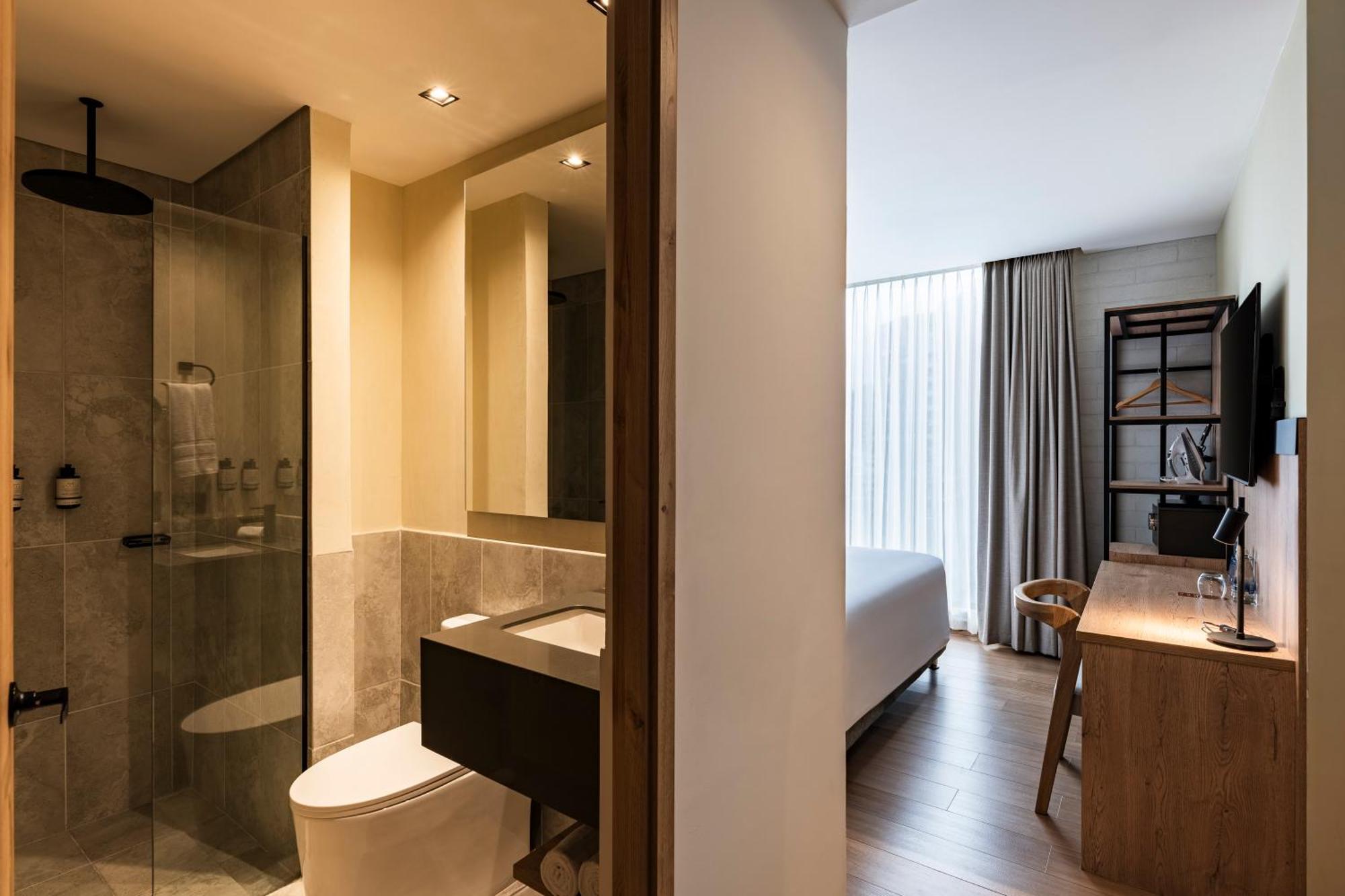 Urban King Room