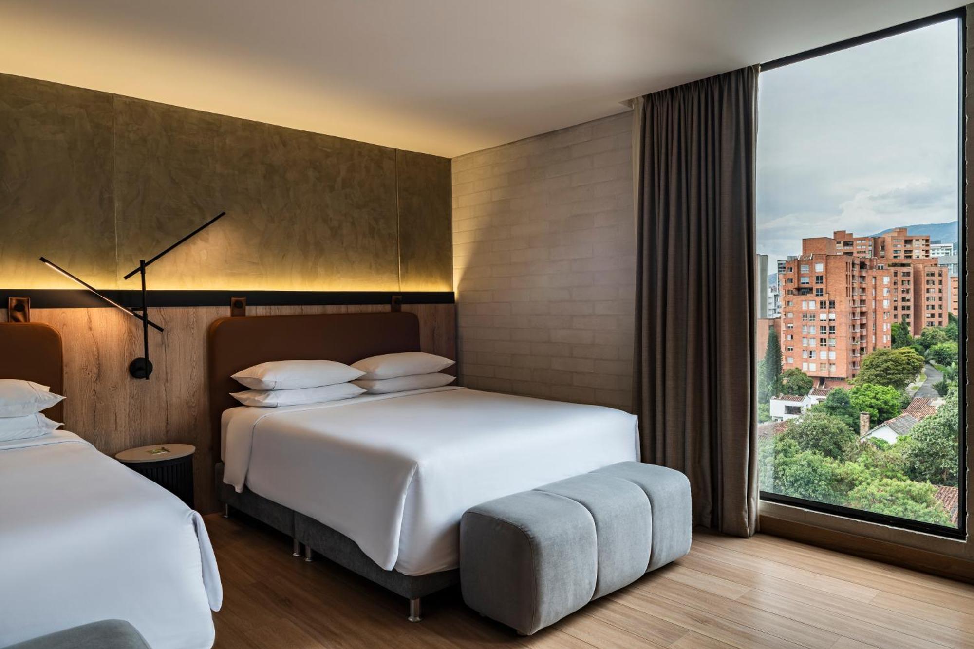 Family Junior Suite City View