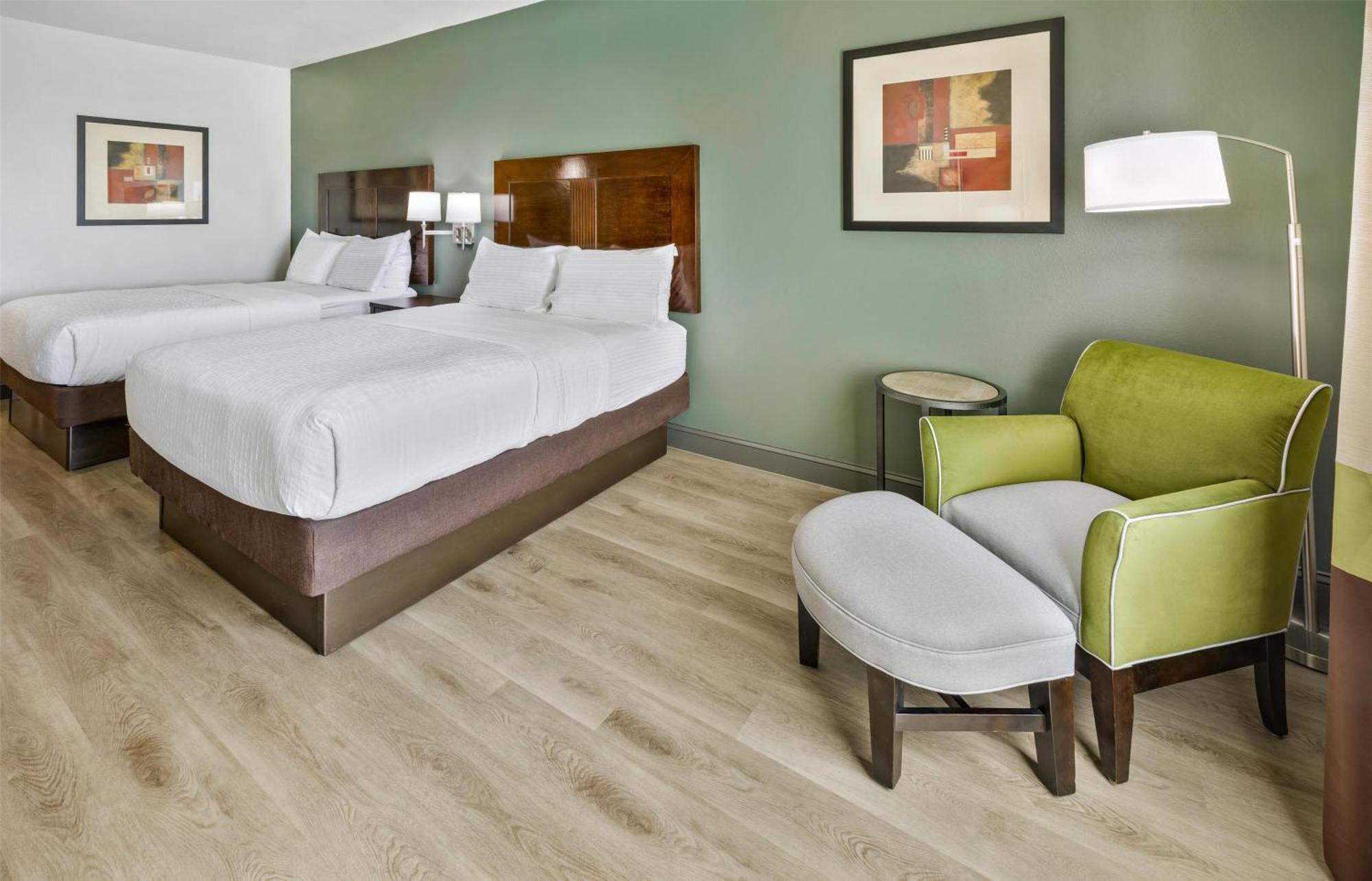 Queen Room with Two Queen Beds - Non-Smoking