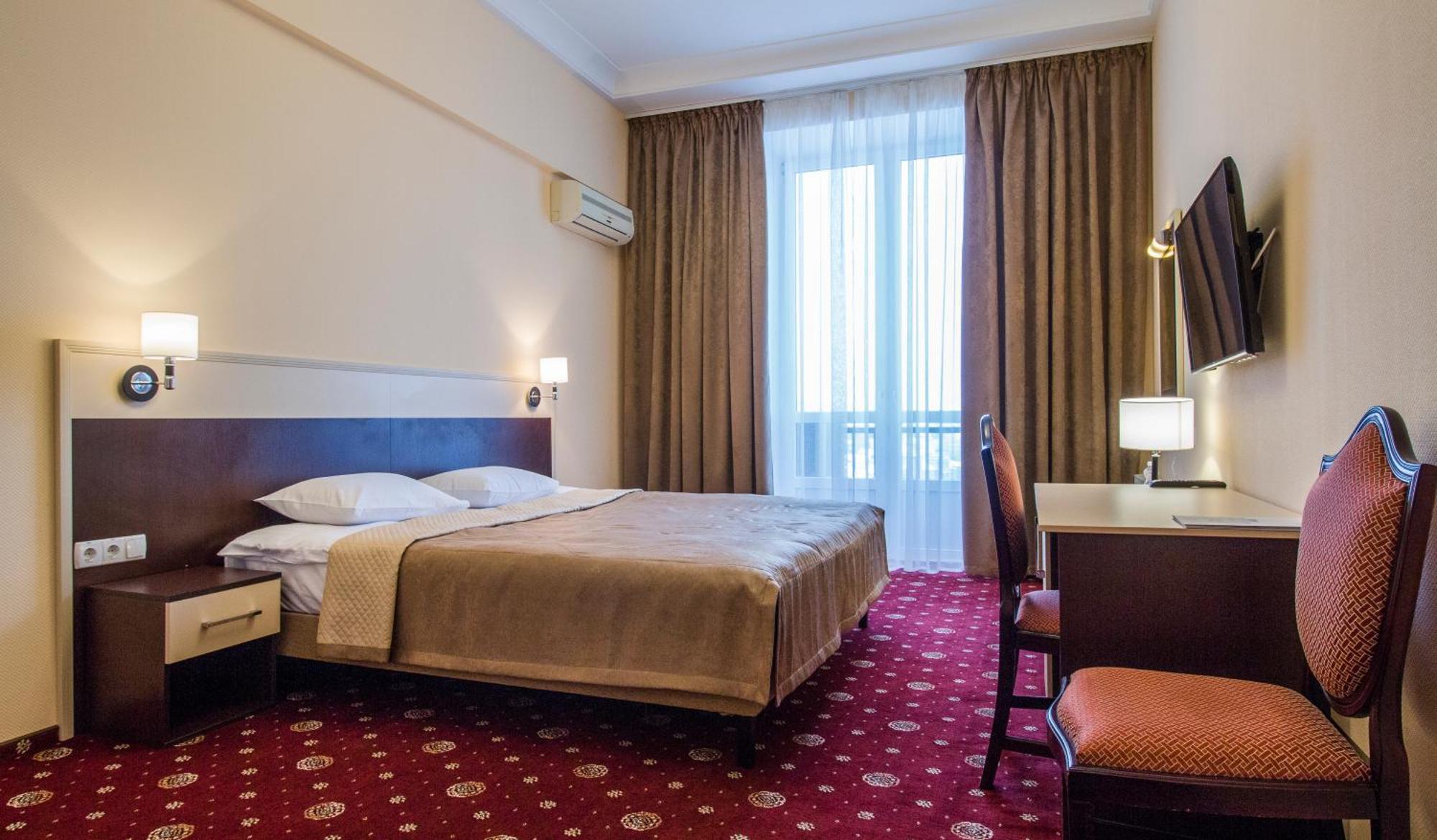 Double or Twin Room City View