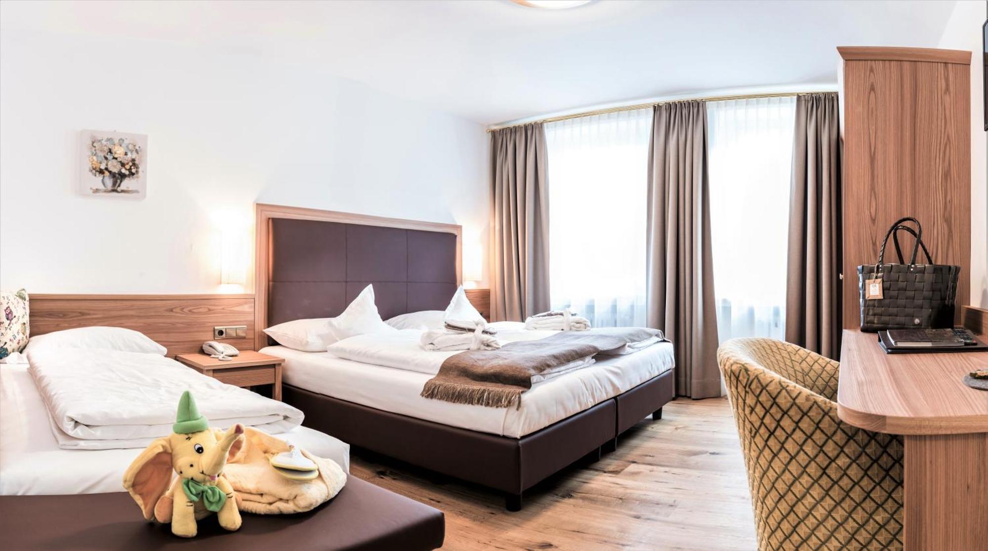 Comfort Triple Room