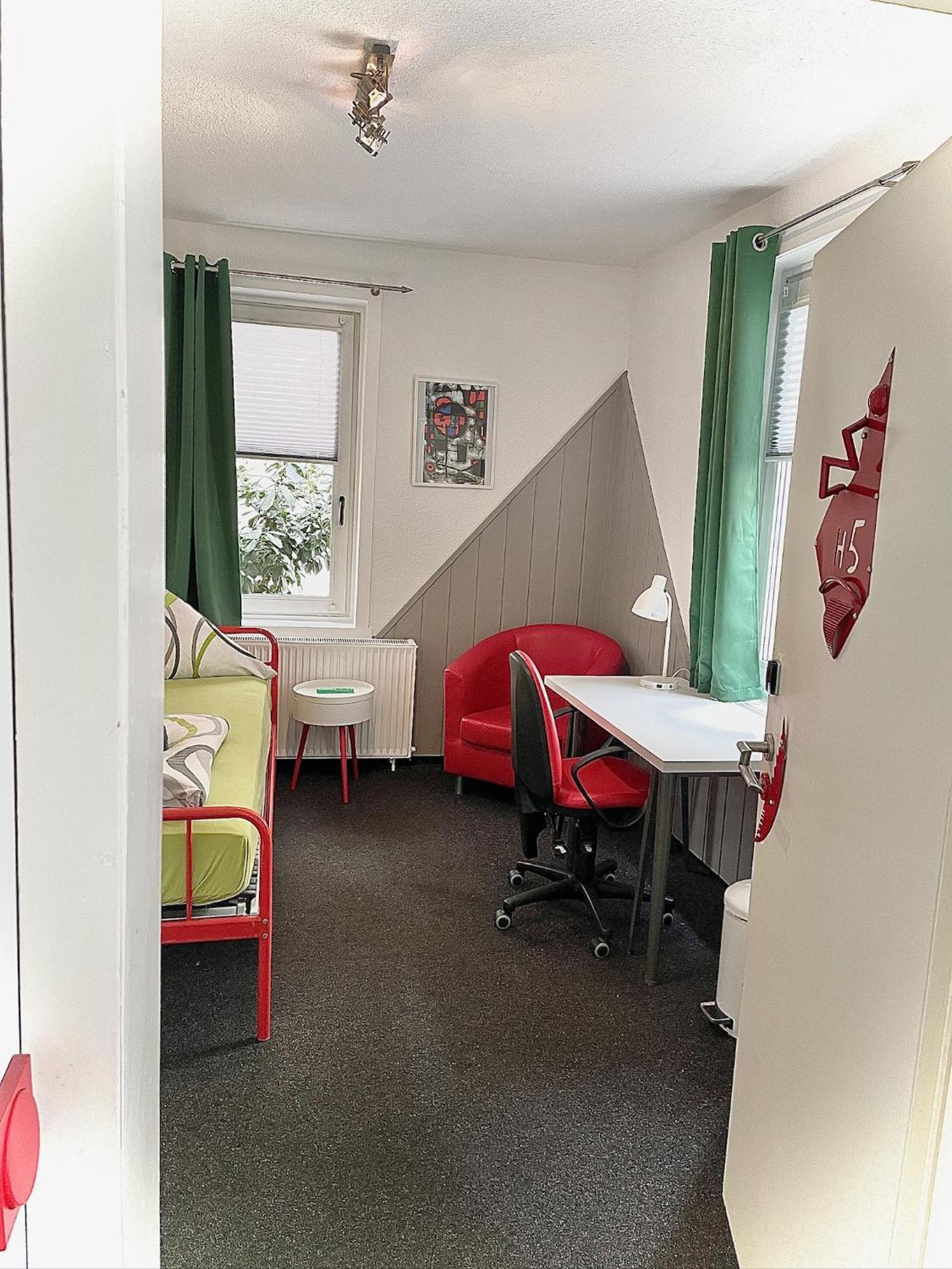 Single Room Shared Shower Toilet