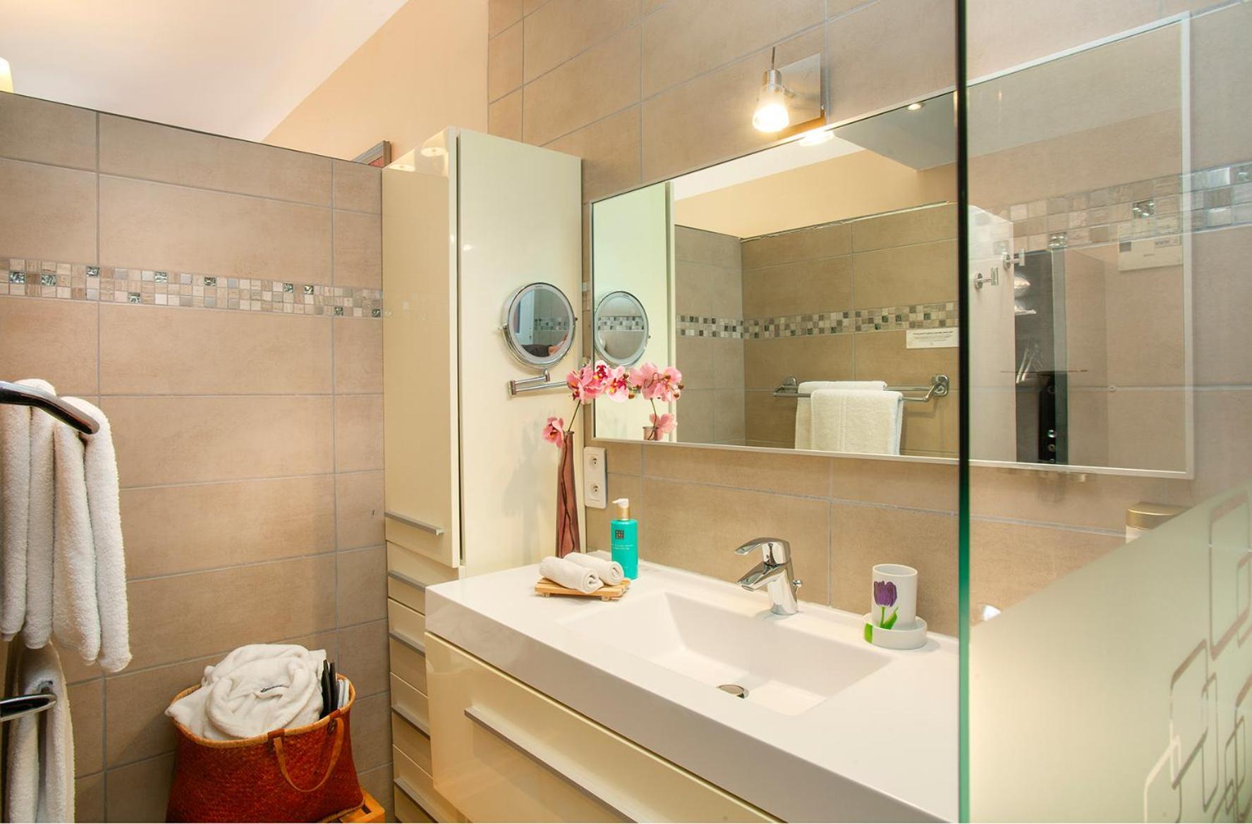 Chambre Double ou Lits Jumeaux - Vue sur Mer
