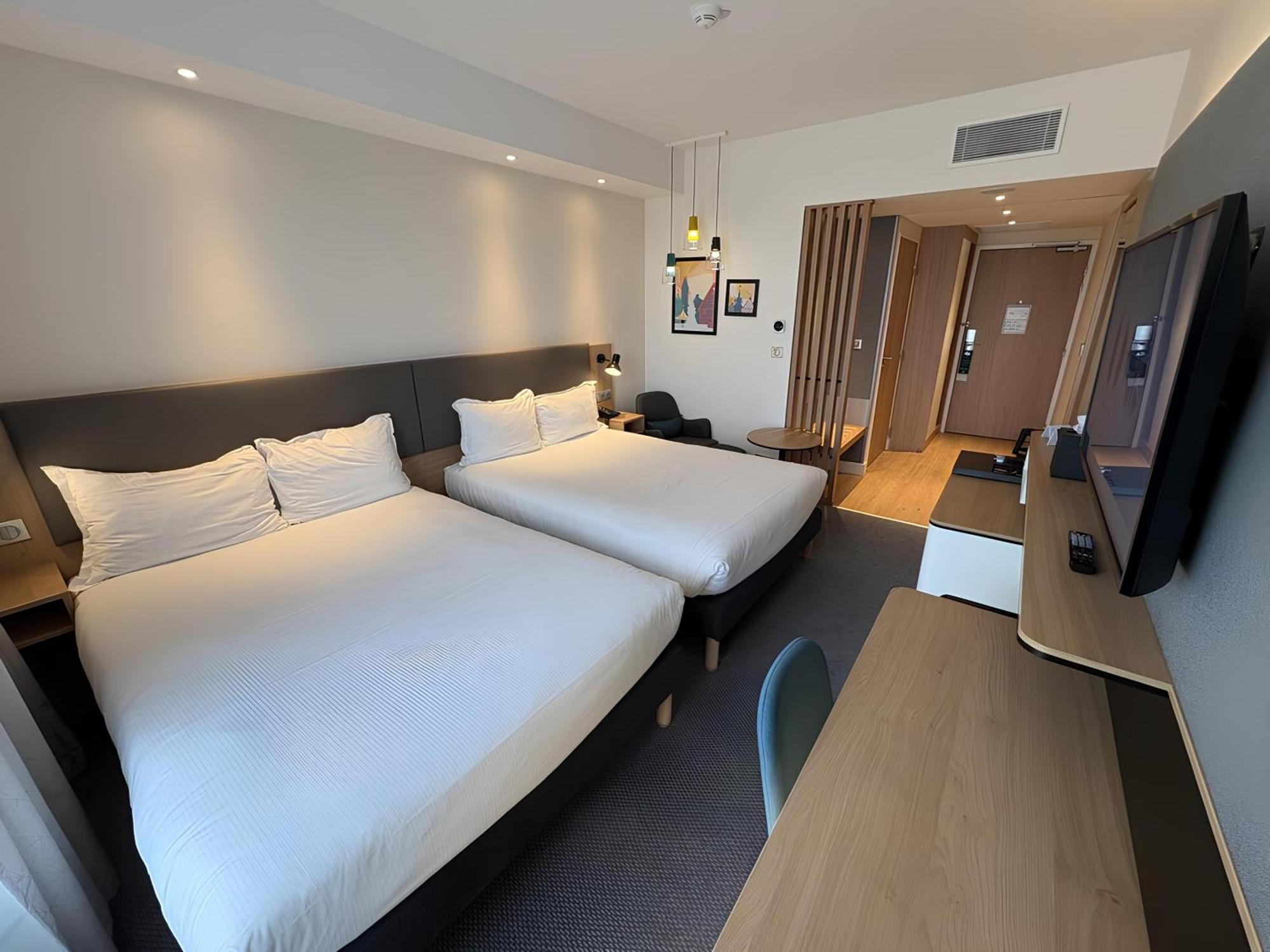 Standard Room,1607793892:JPEG