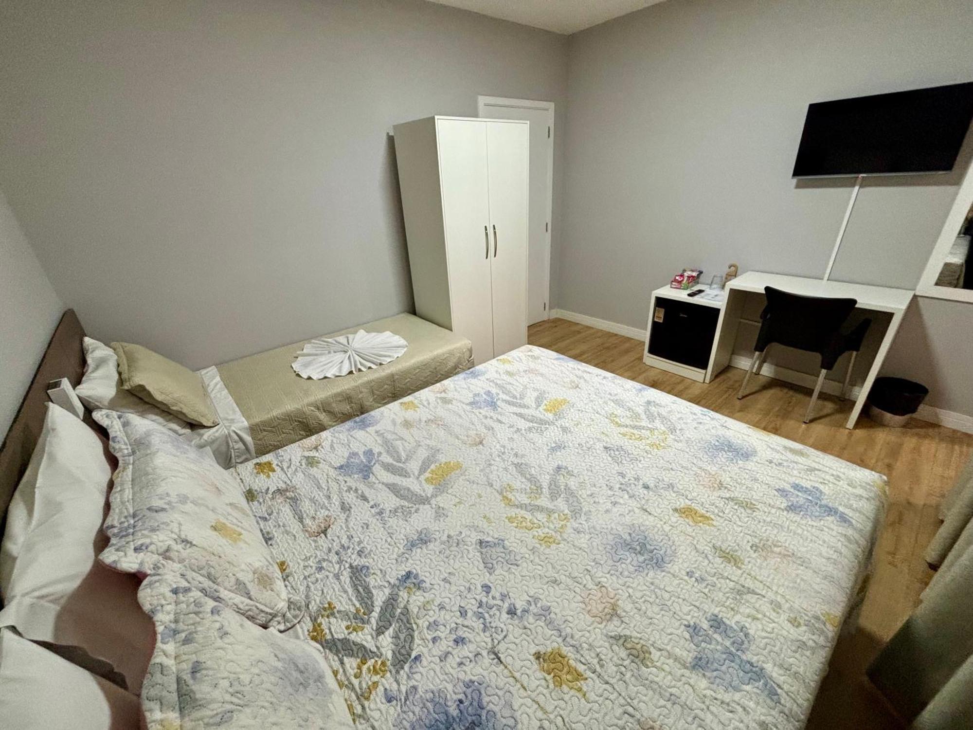 Queen Suite