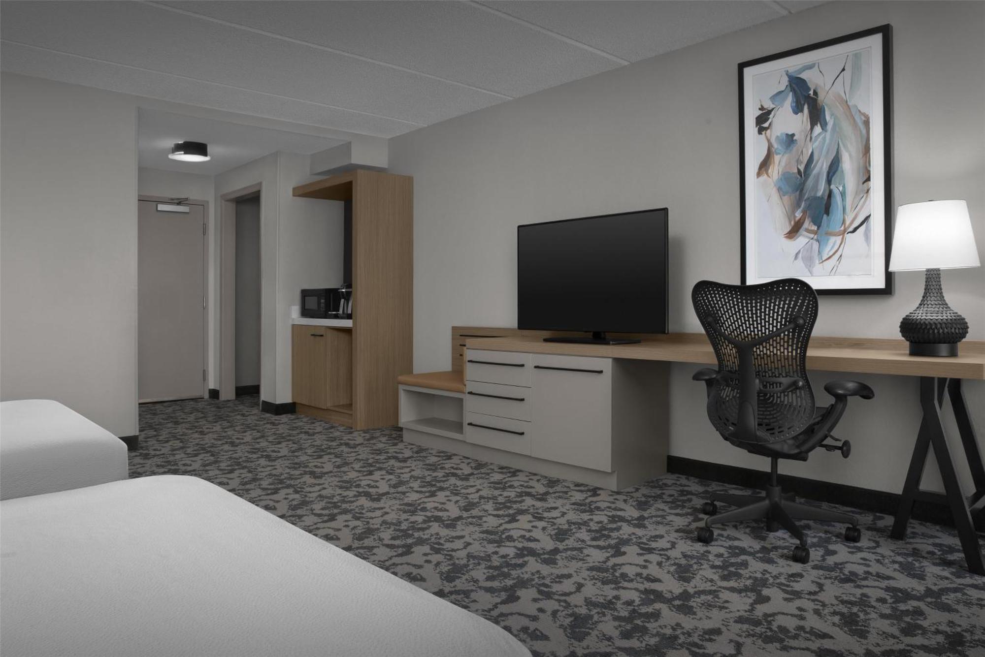 Queen Room Two Queen Beds Mobility Access