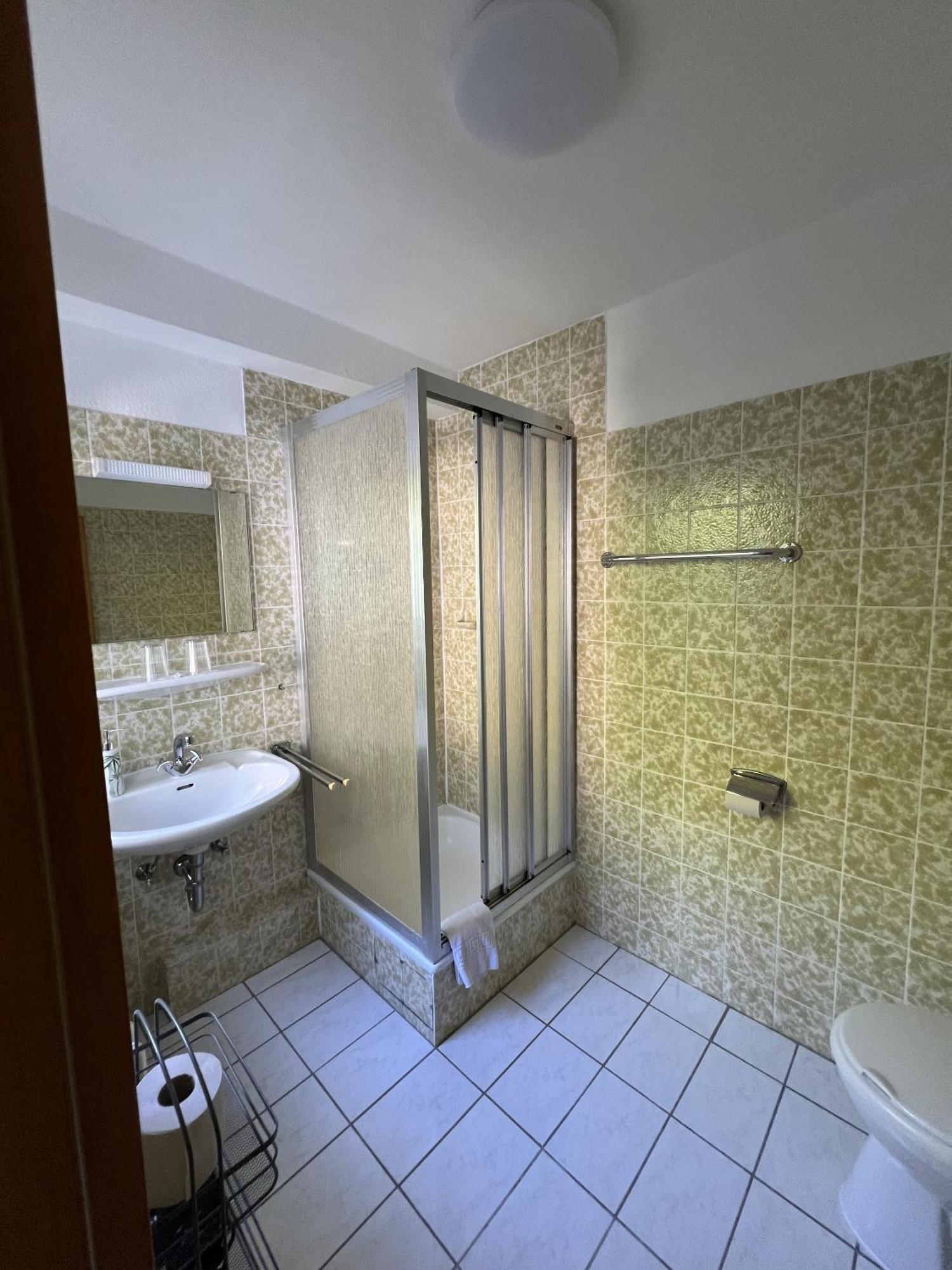 Doppelzimmer mit Balkon