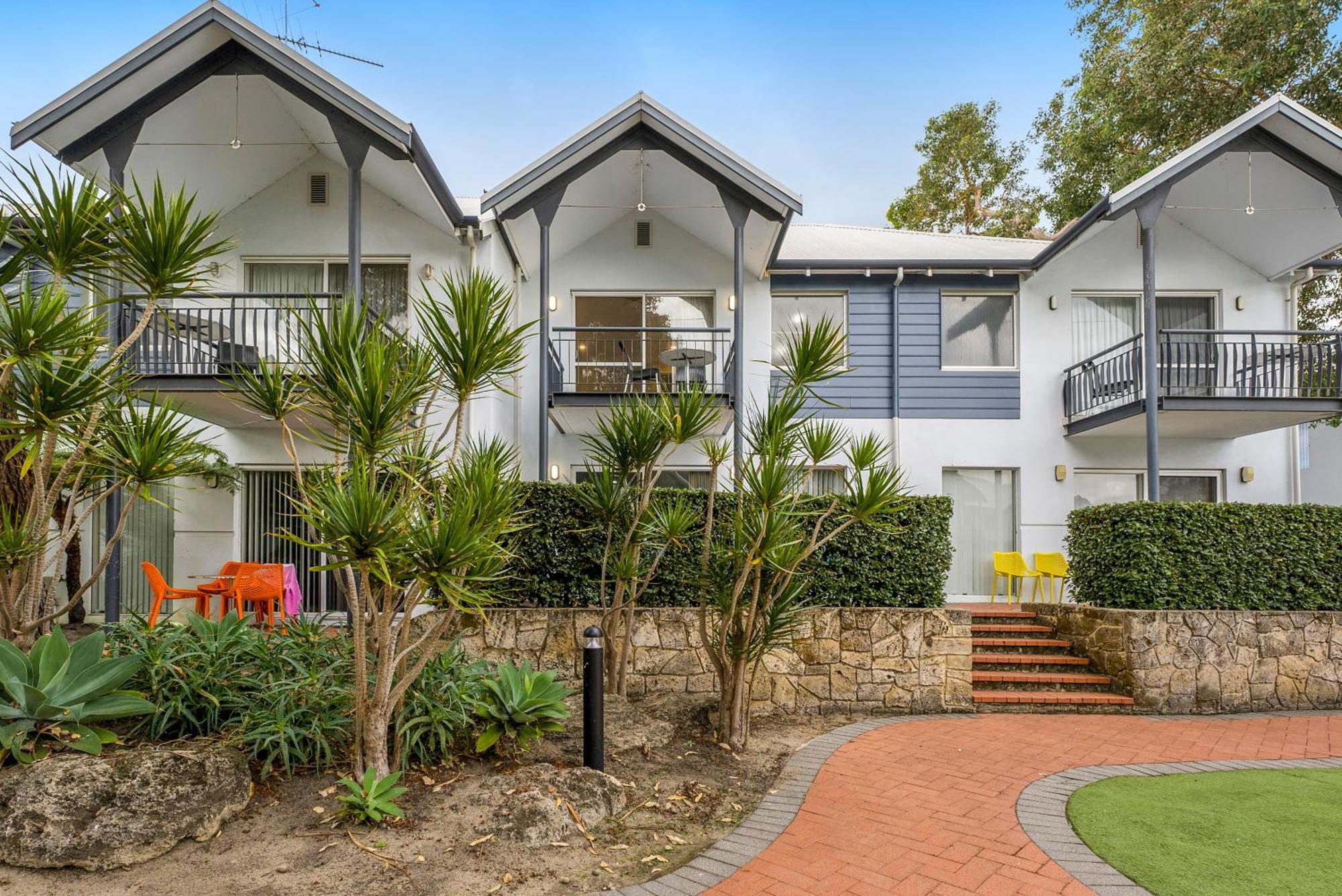 Three-Bedroom Villa Spa Bath