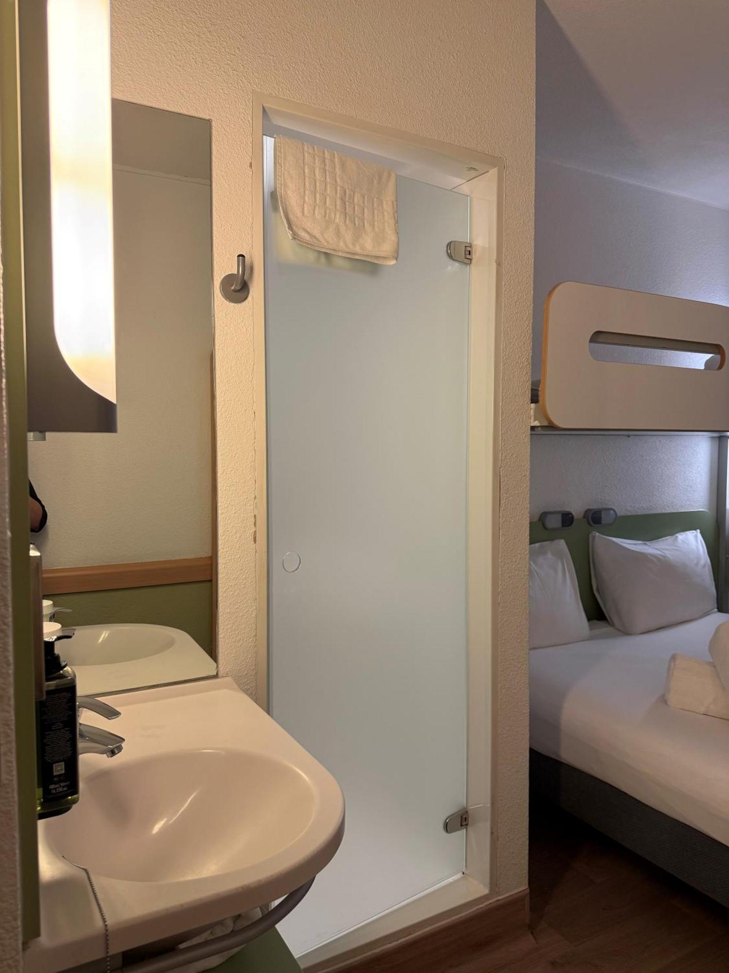 Triple Room One Double Bed One Bunk Bed