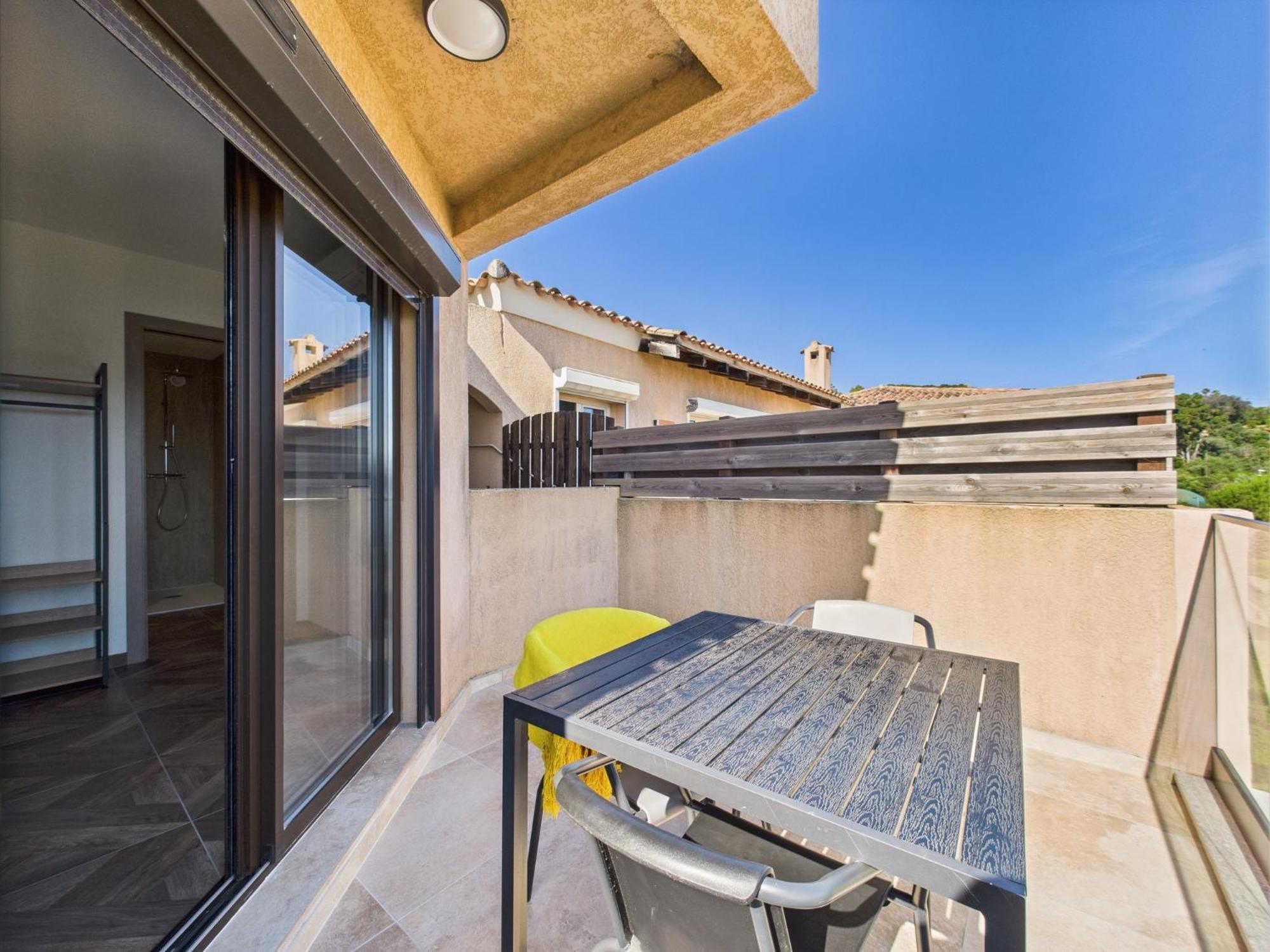 Studio Balcony