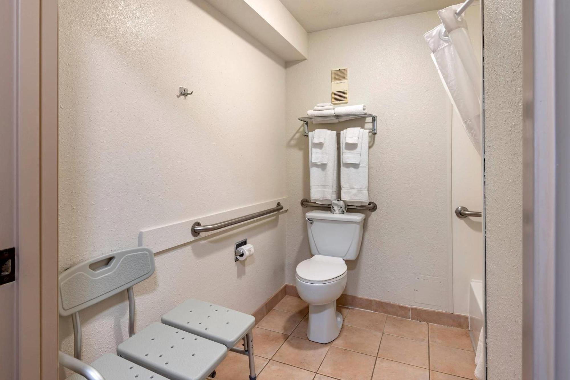 Queen Room with Two Queen Beds and Roll in Shower - Accessible/Non-Smoking