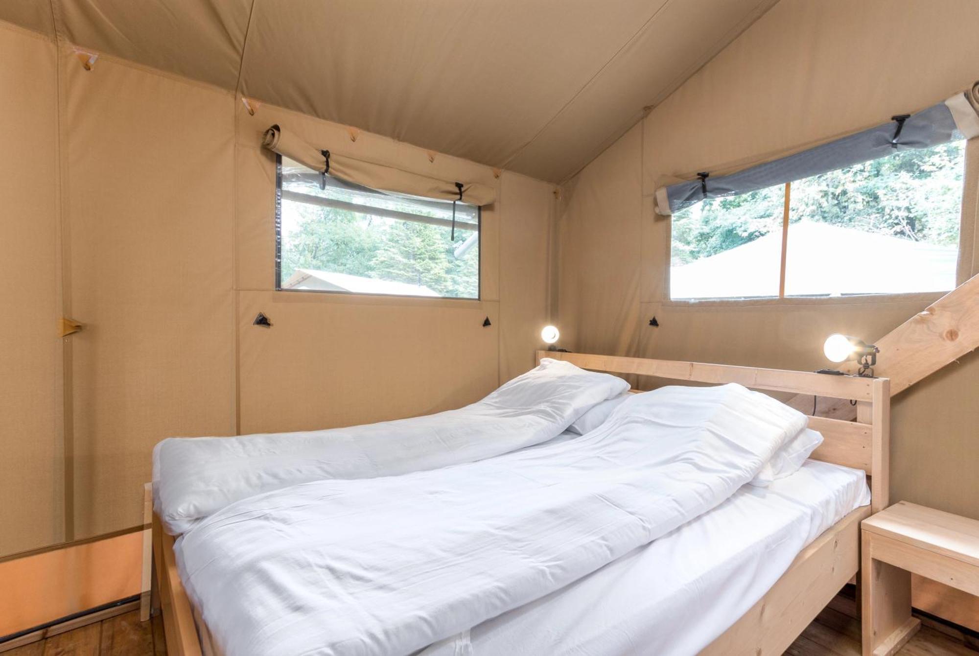 Tent 2