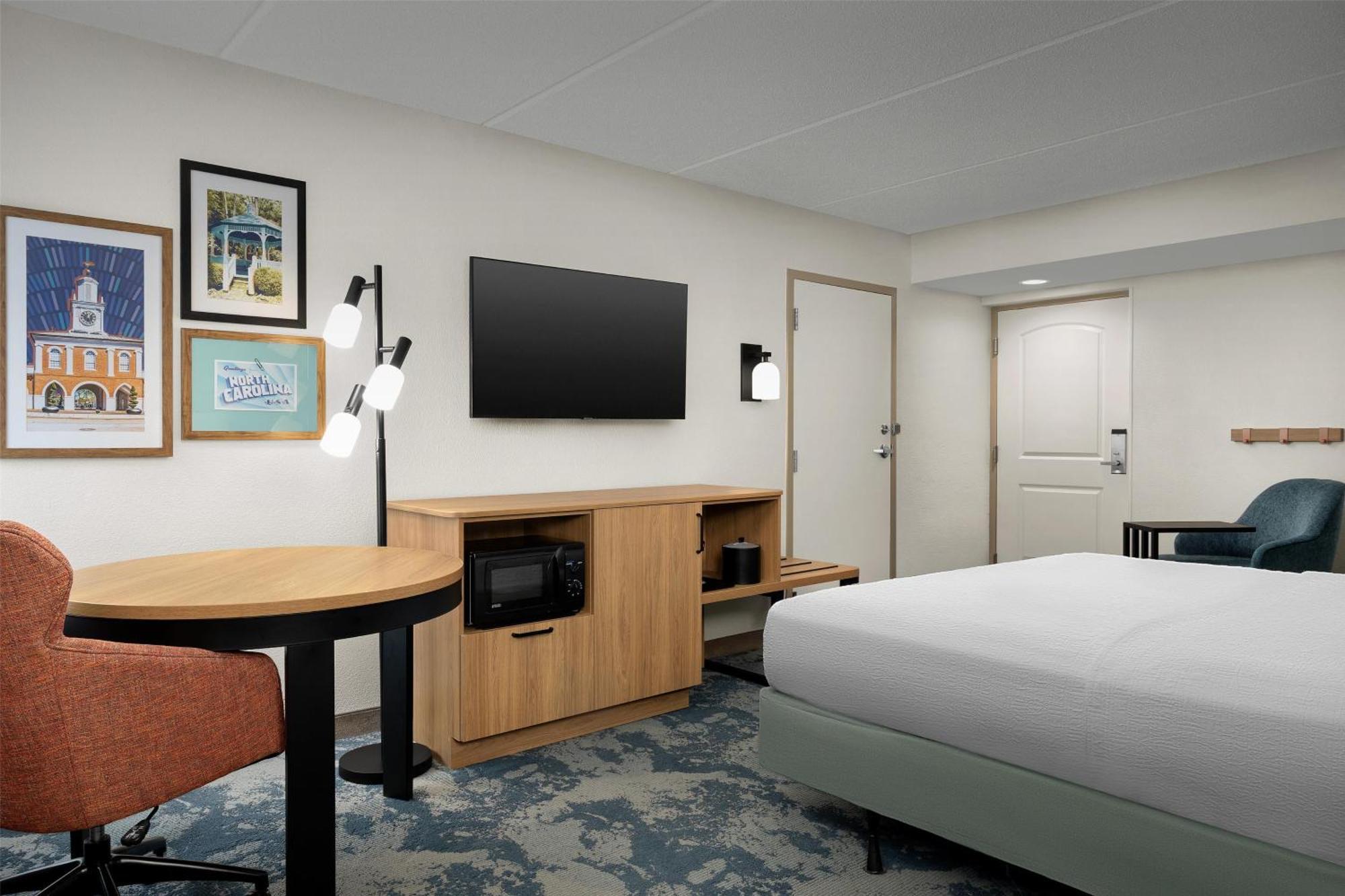 King Room - Mobility Access/Non-Smoking