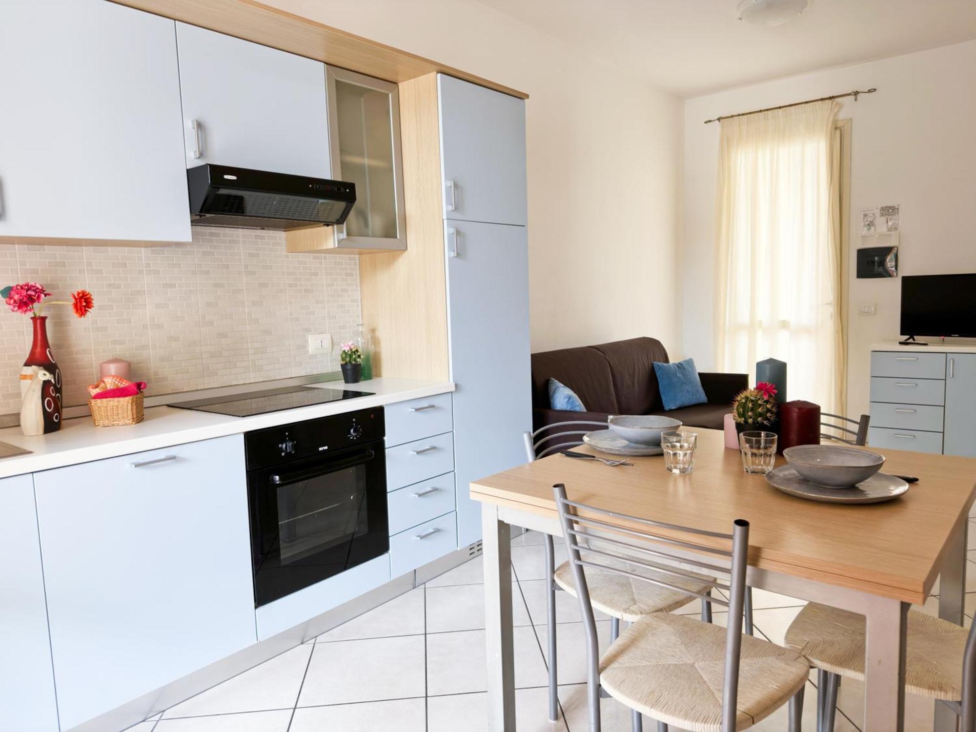 Two-Bedroom Apartment Split Level,1685077310:JPEG