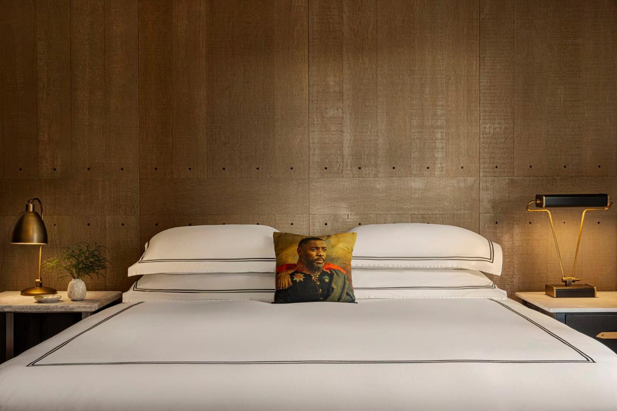 Essential Room