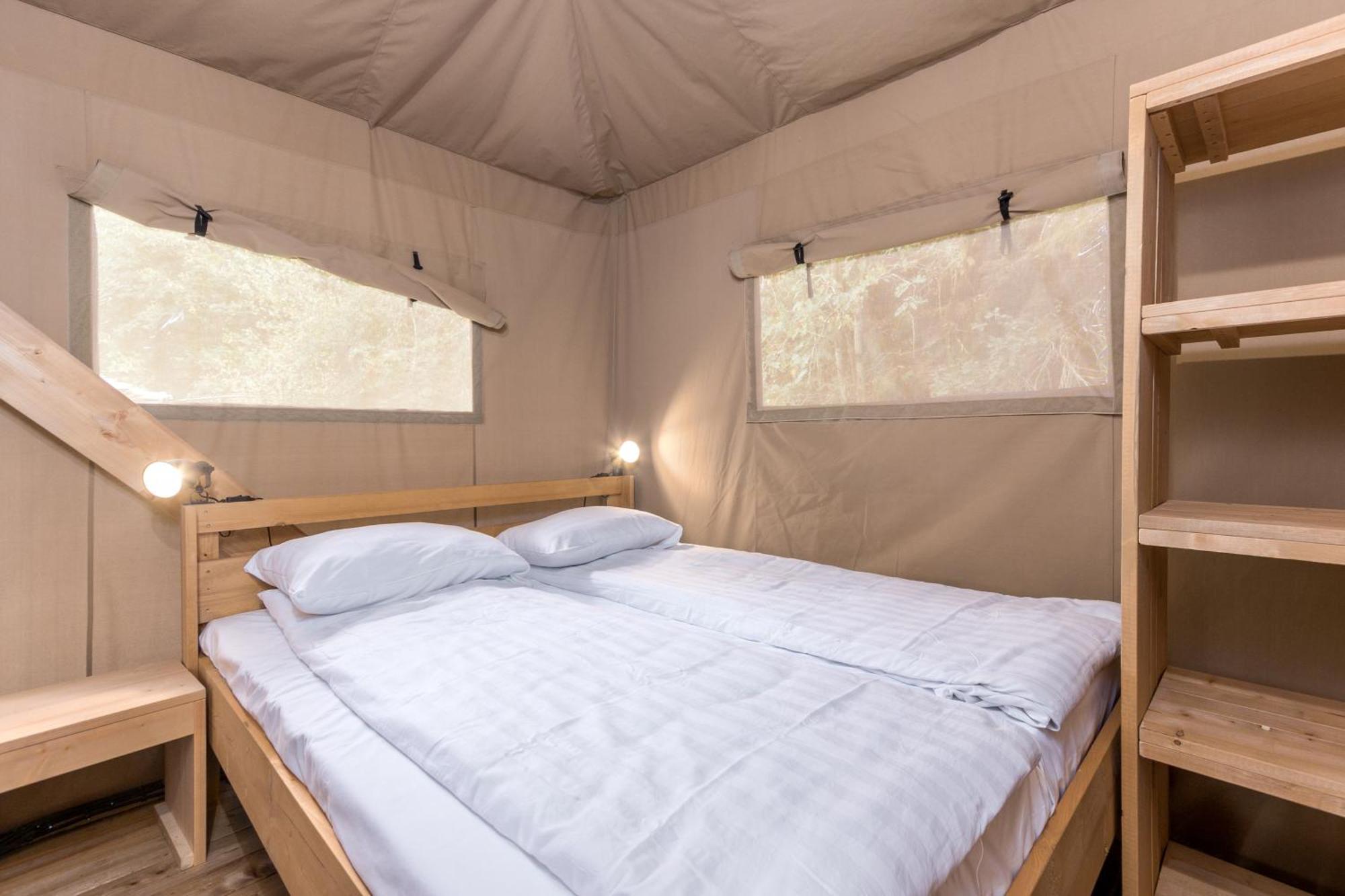 TENT 1